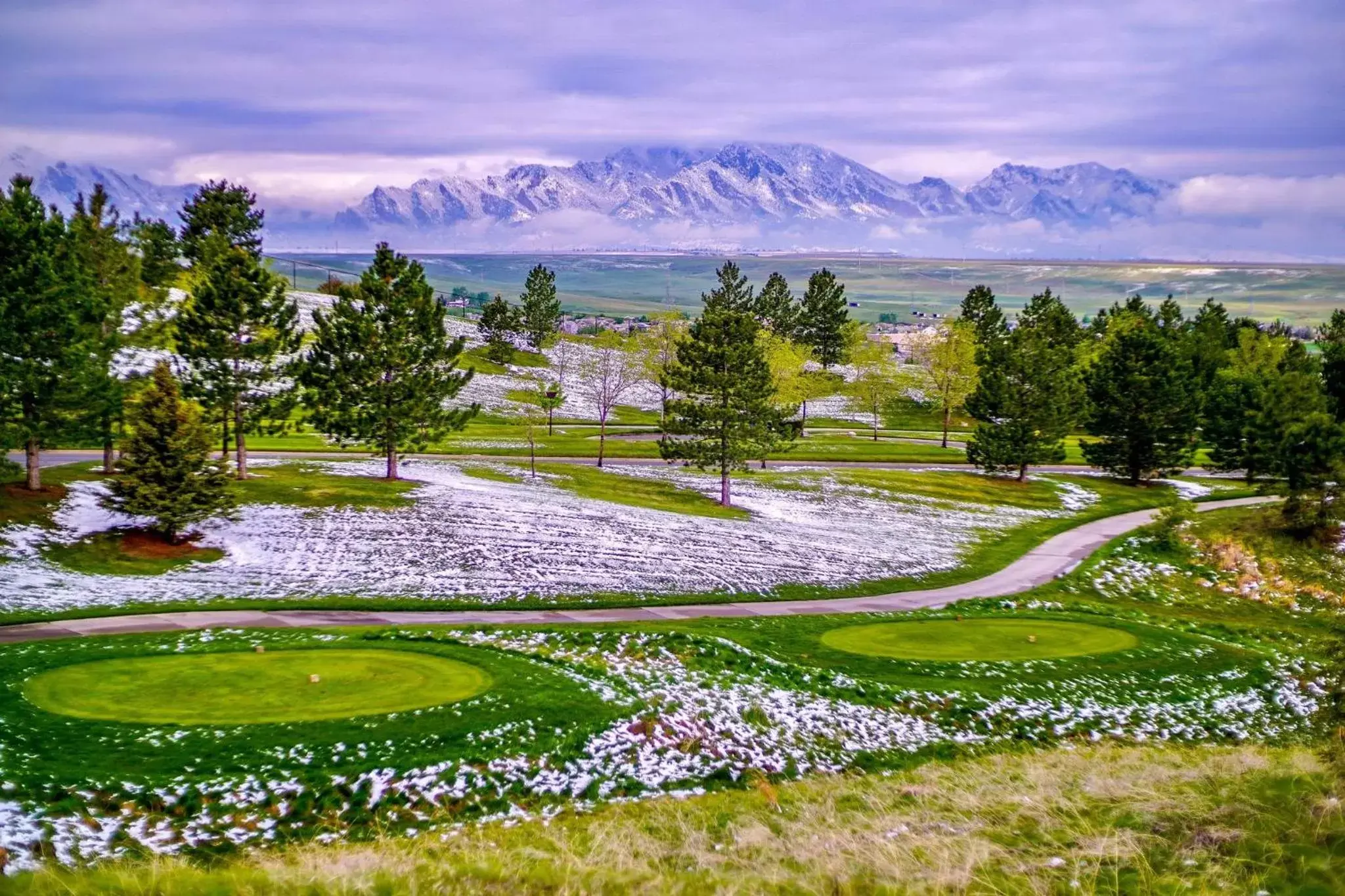 Golfcourse in Omni Interlocken Hotel