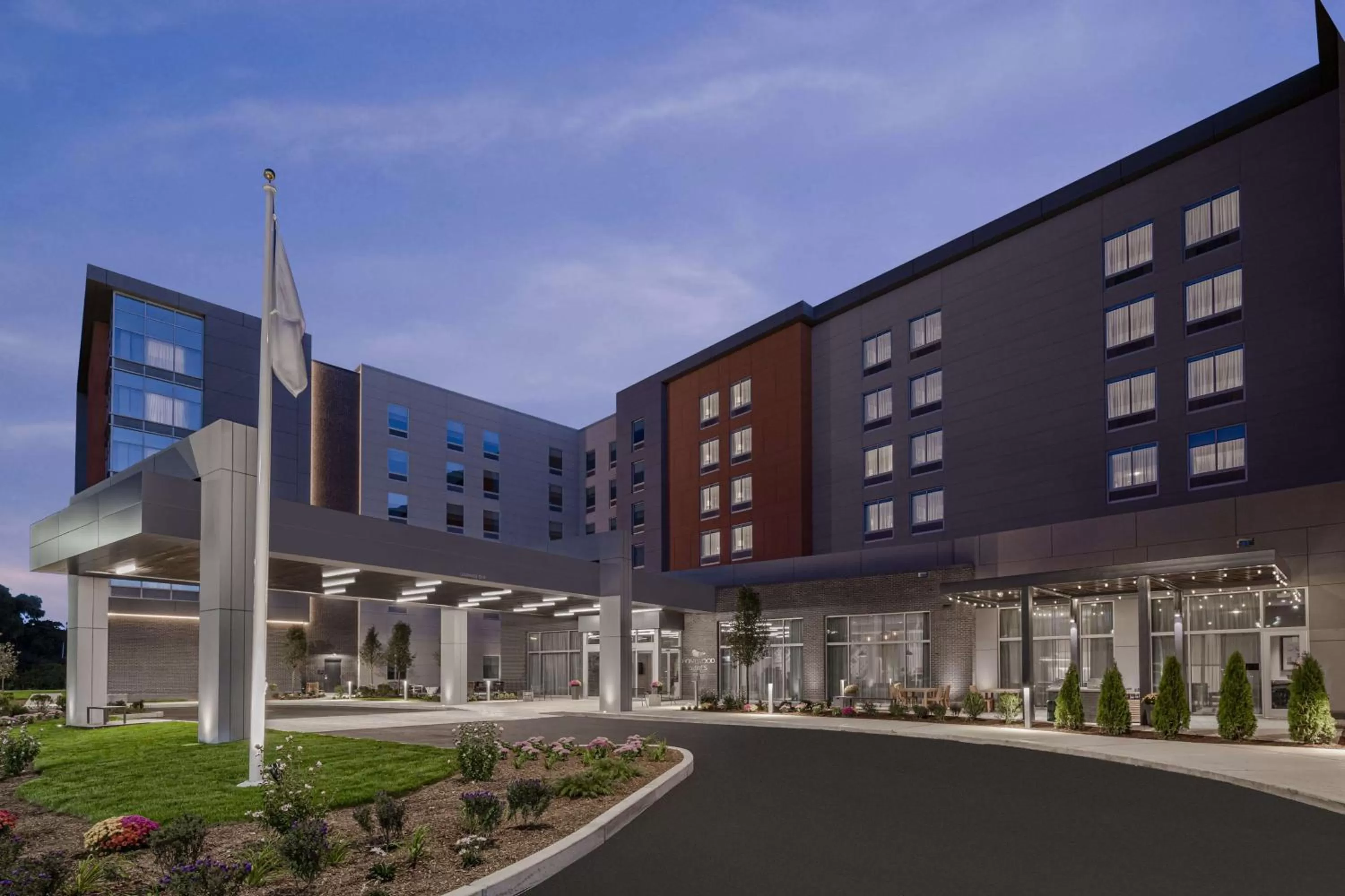 Property building in Homewood Suites by Hilton Boston Woburn