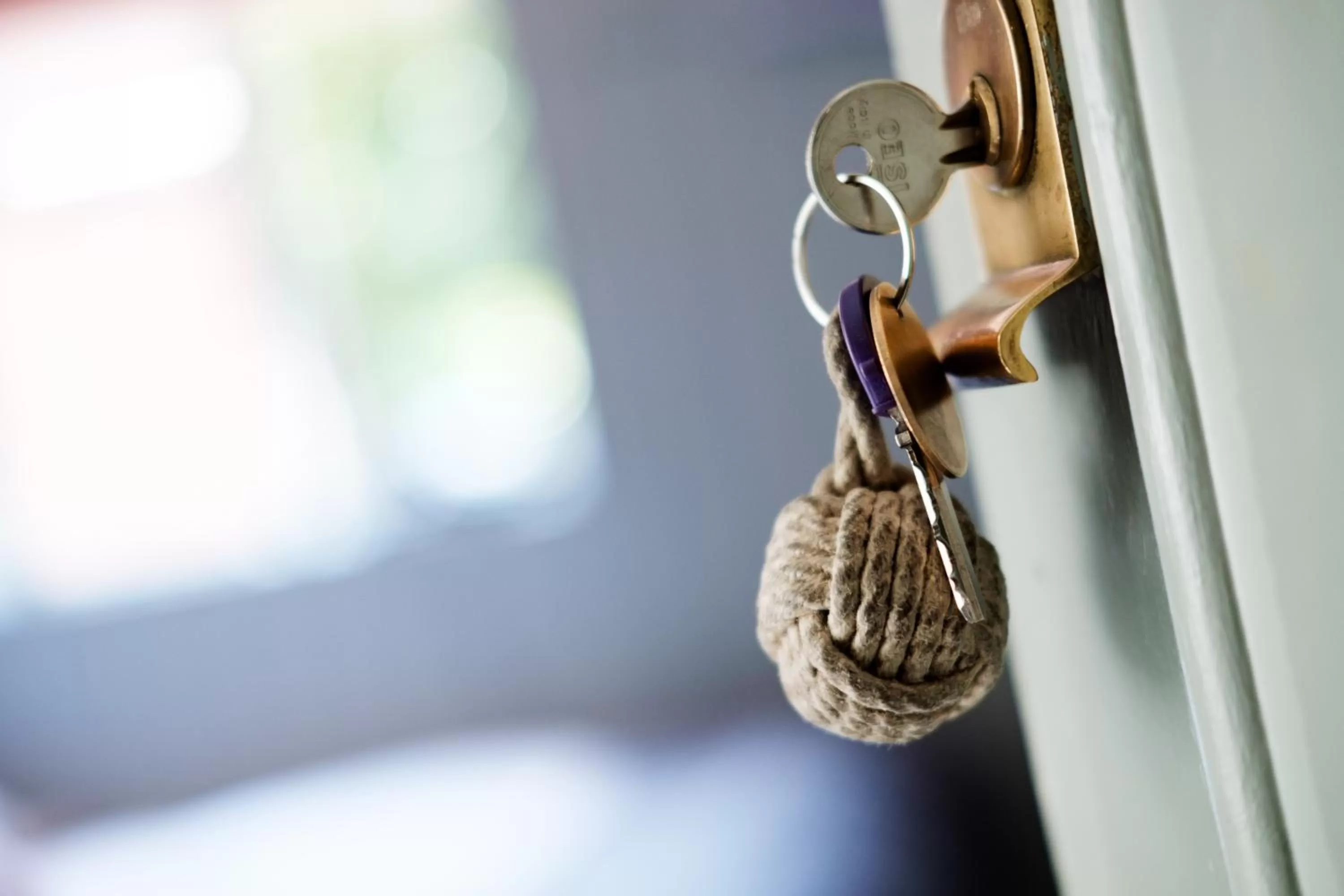 locker in Bel And The Dragon-Churt