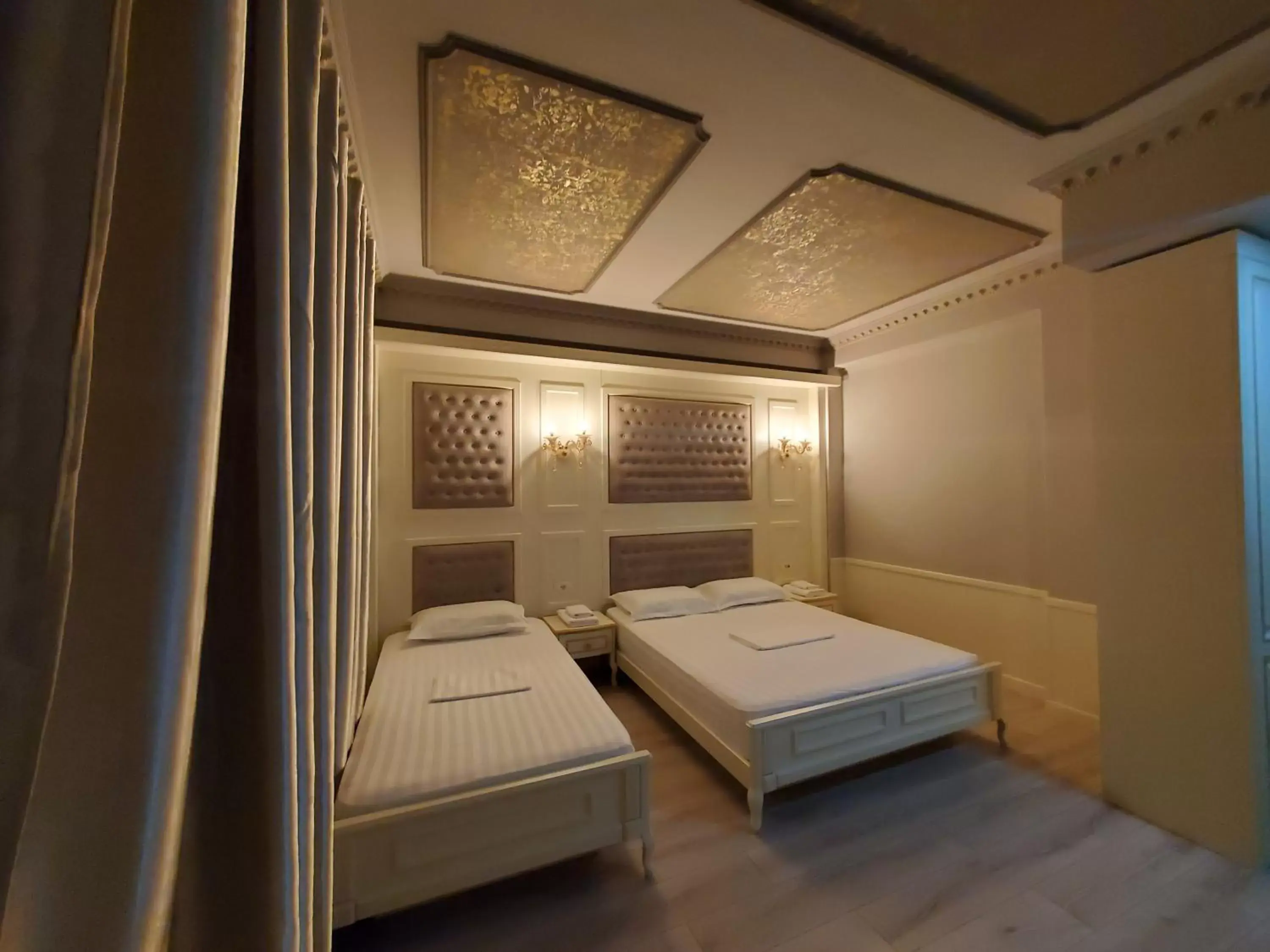 Bed in Hotel Lotus Bed in Hotel Lotus