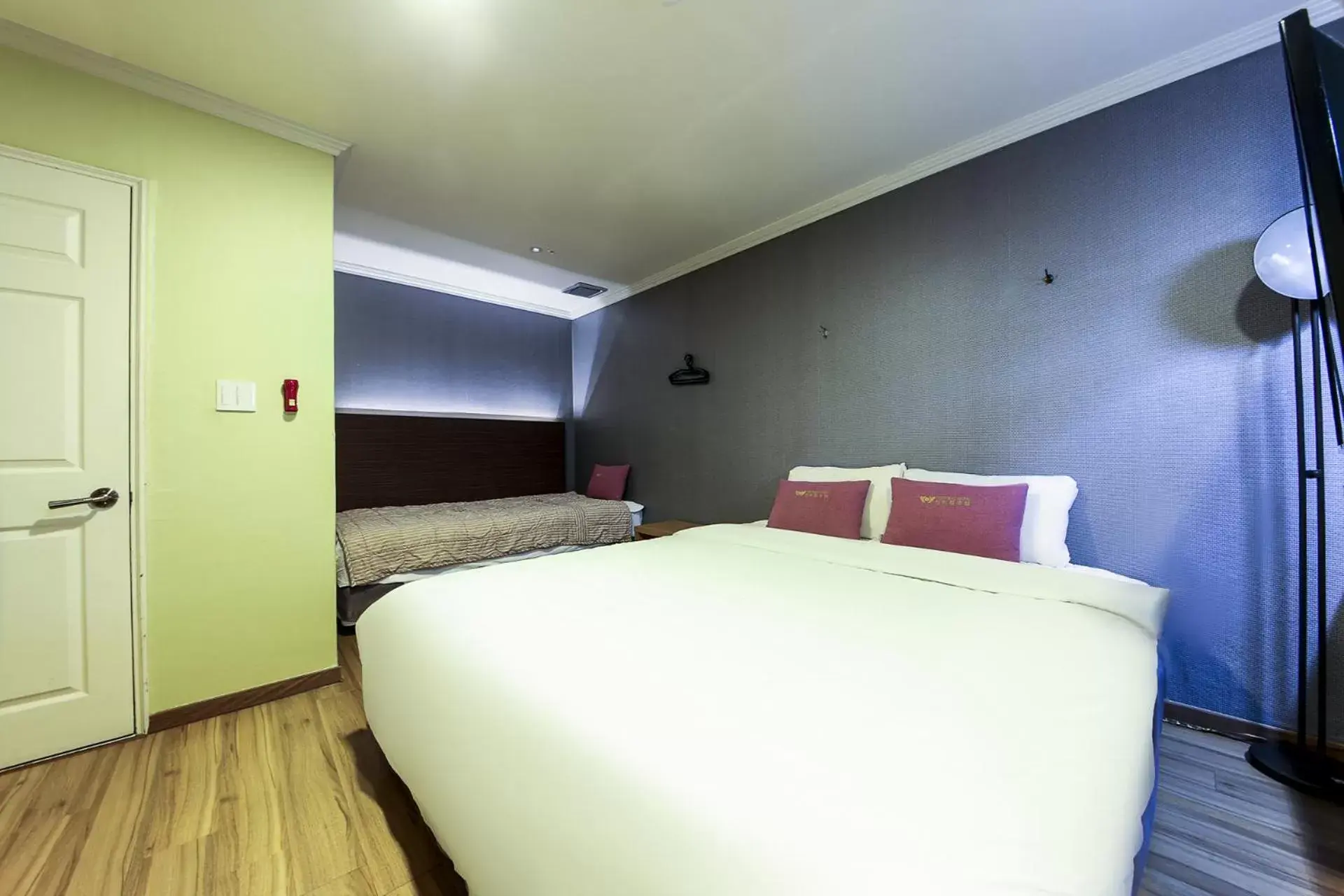 Bed in Central Hotel Bed in Central Hotel