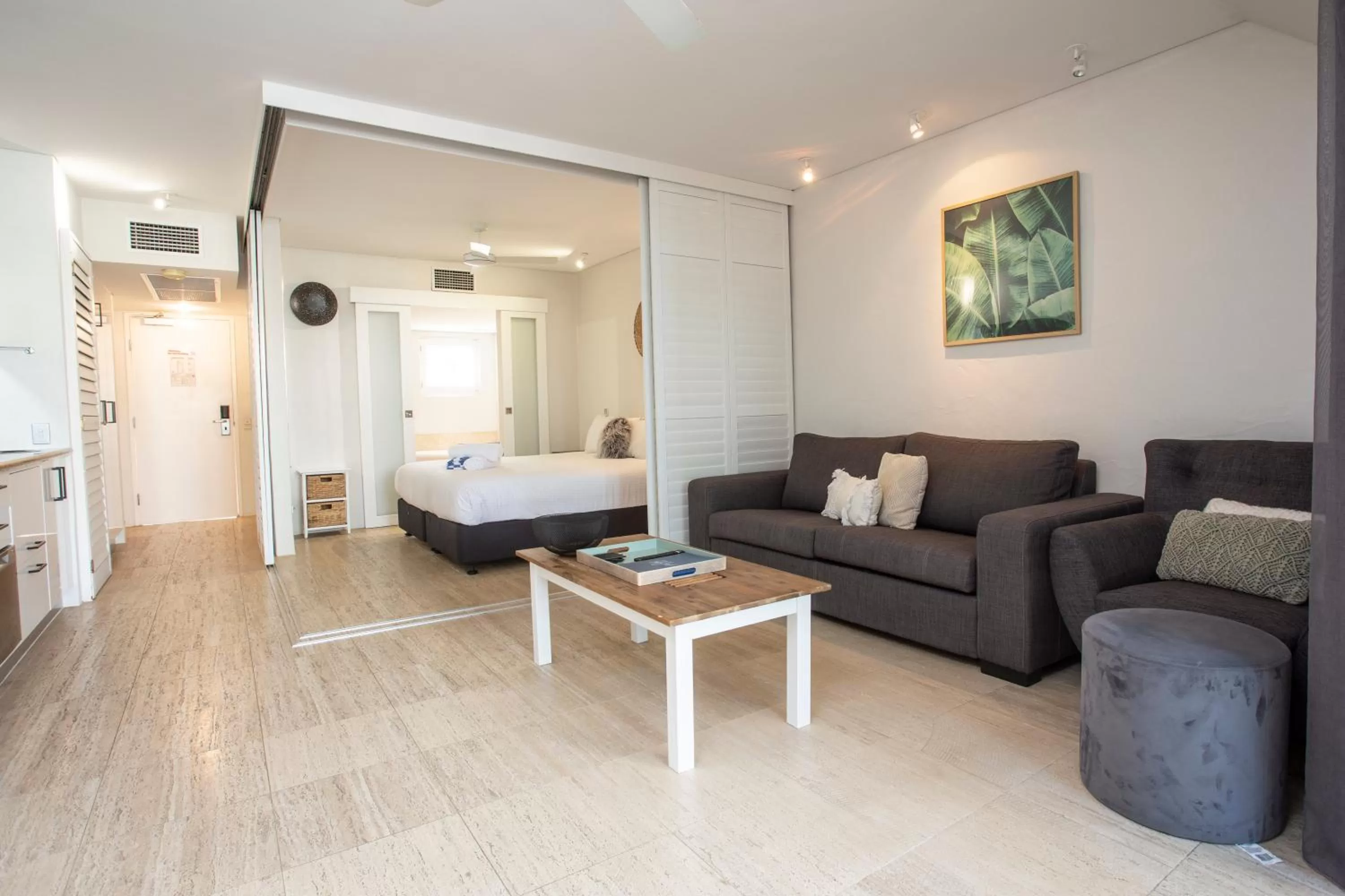 Photo of the whole room in Noosa Blue Resort