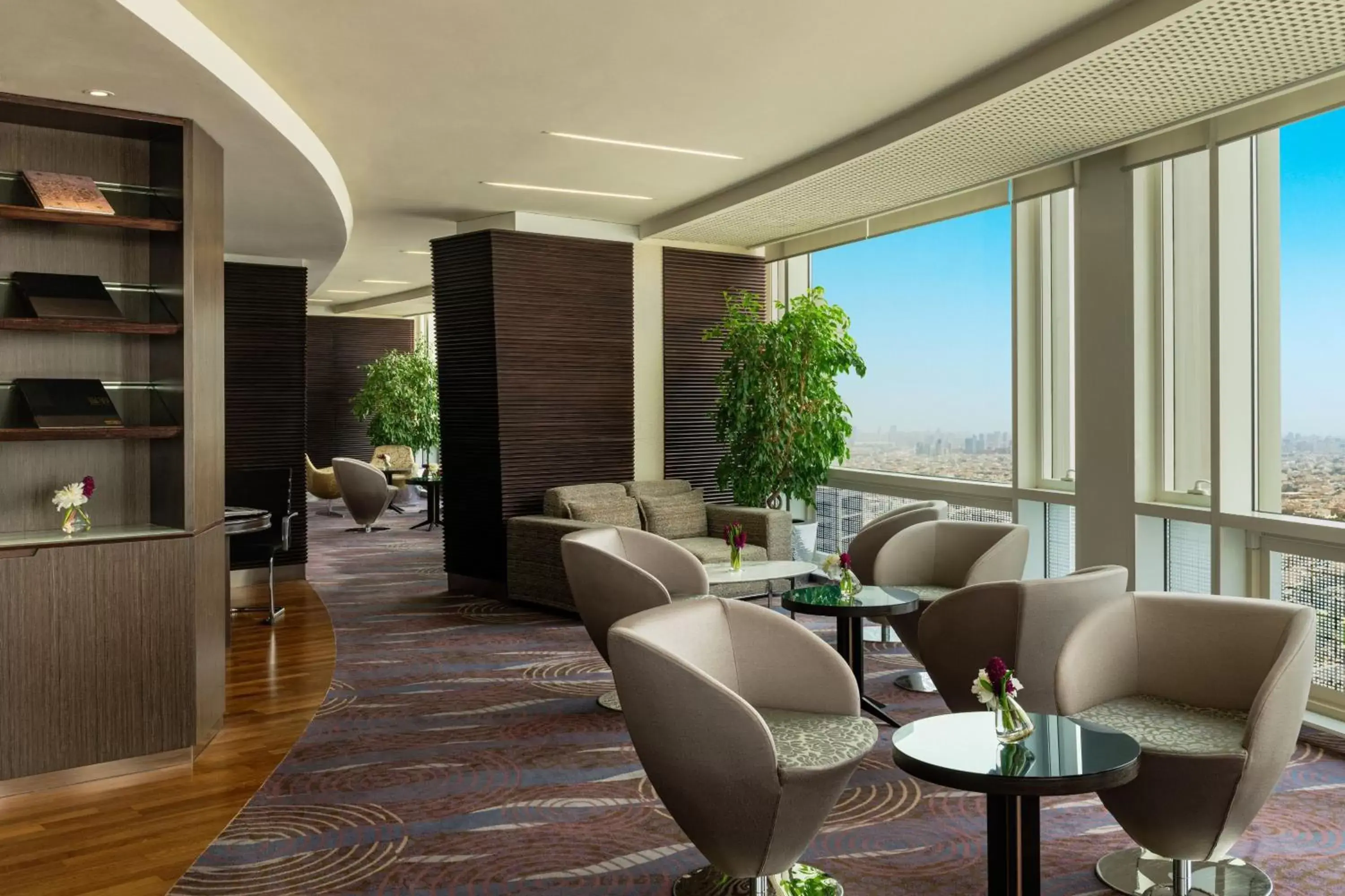 Business facilities in Four Points By Sheraton Kuwait