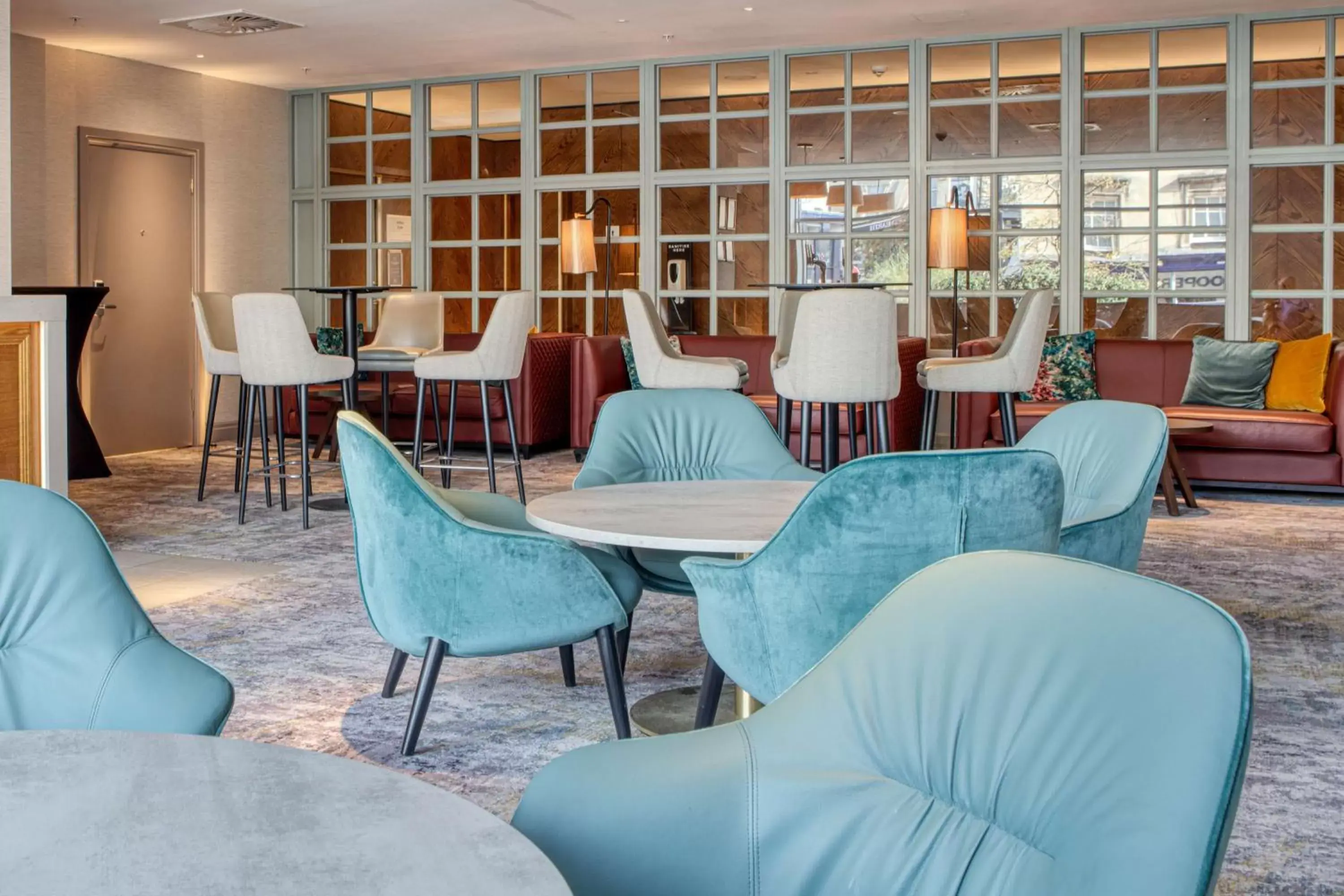 Restaurant/places to eat, Lounge/Bar in DoubleTree by Hilton Bath