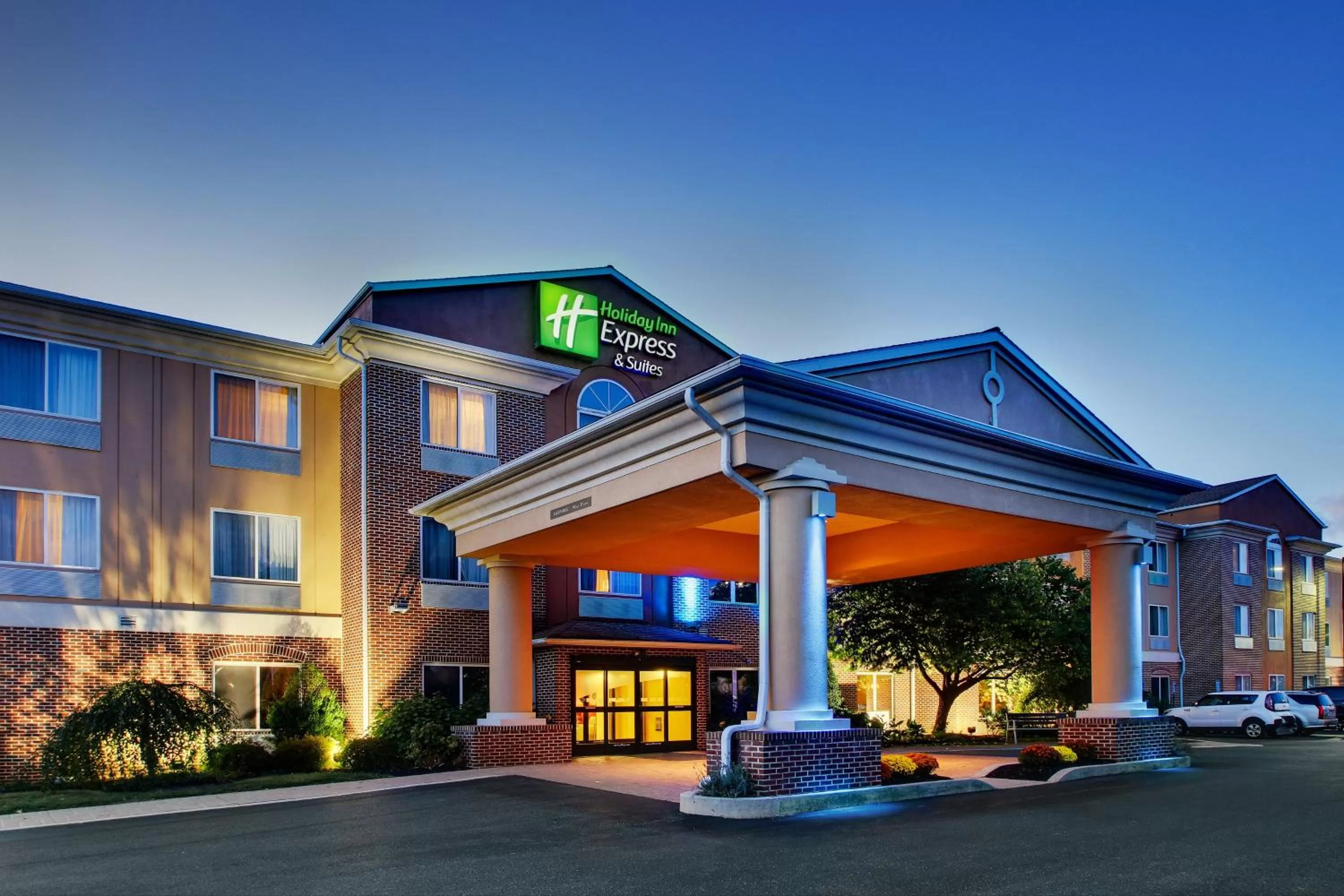 Property building in Holiday Inn Express Hotel & Suites Lancaster-Lititz by IHG