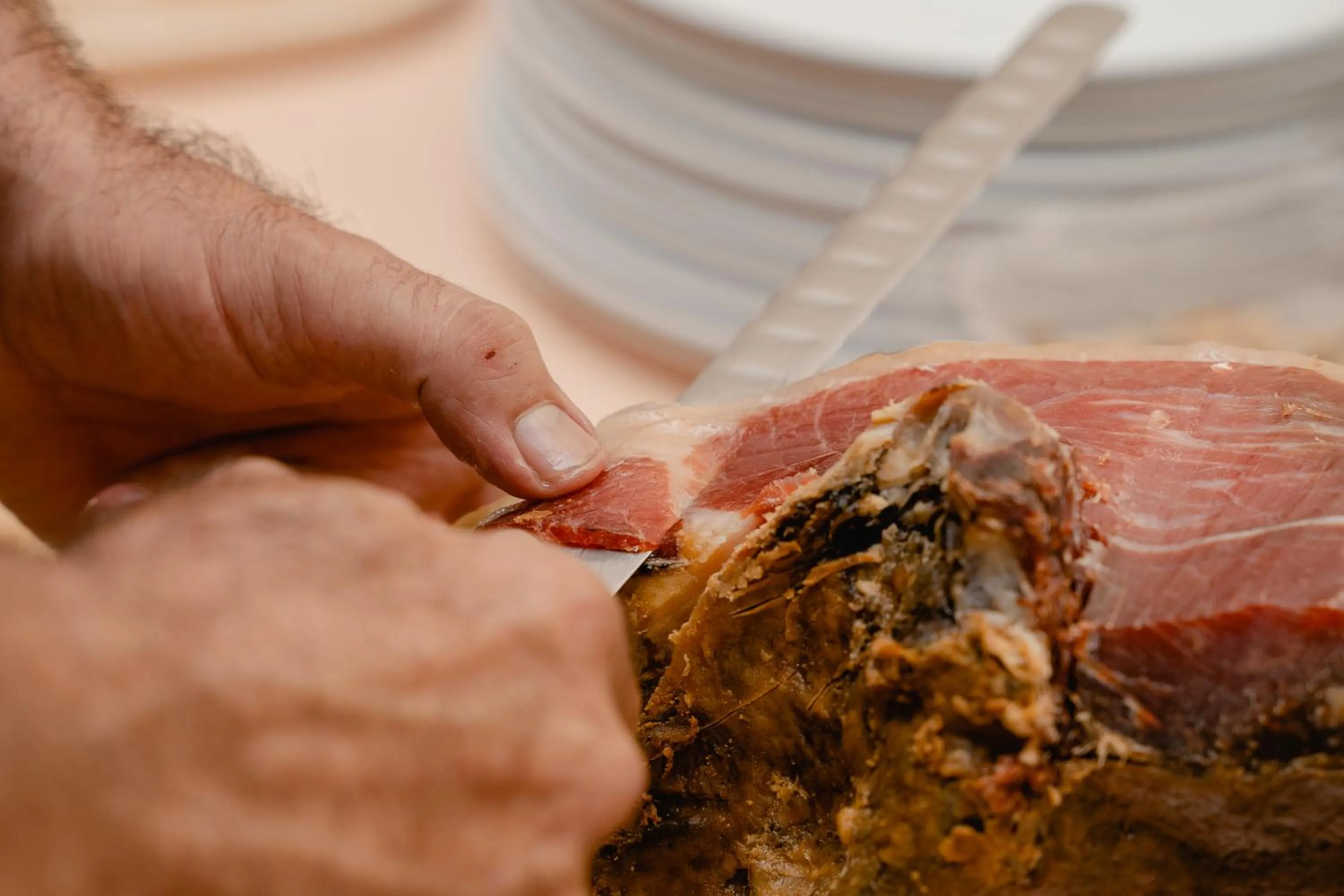 Restaurant/places to eat in Luxmar Apartaments