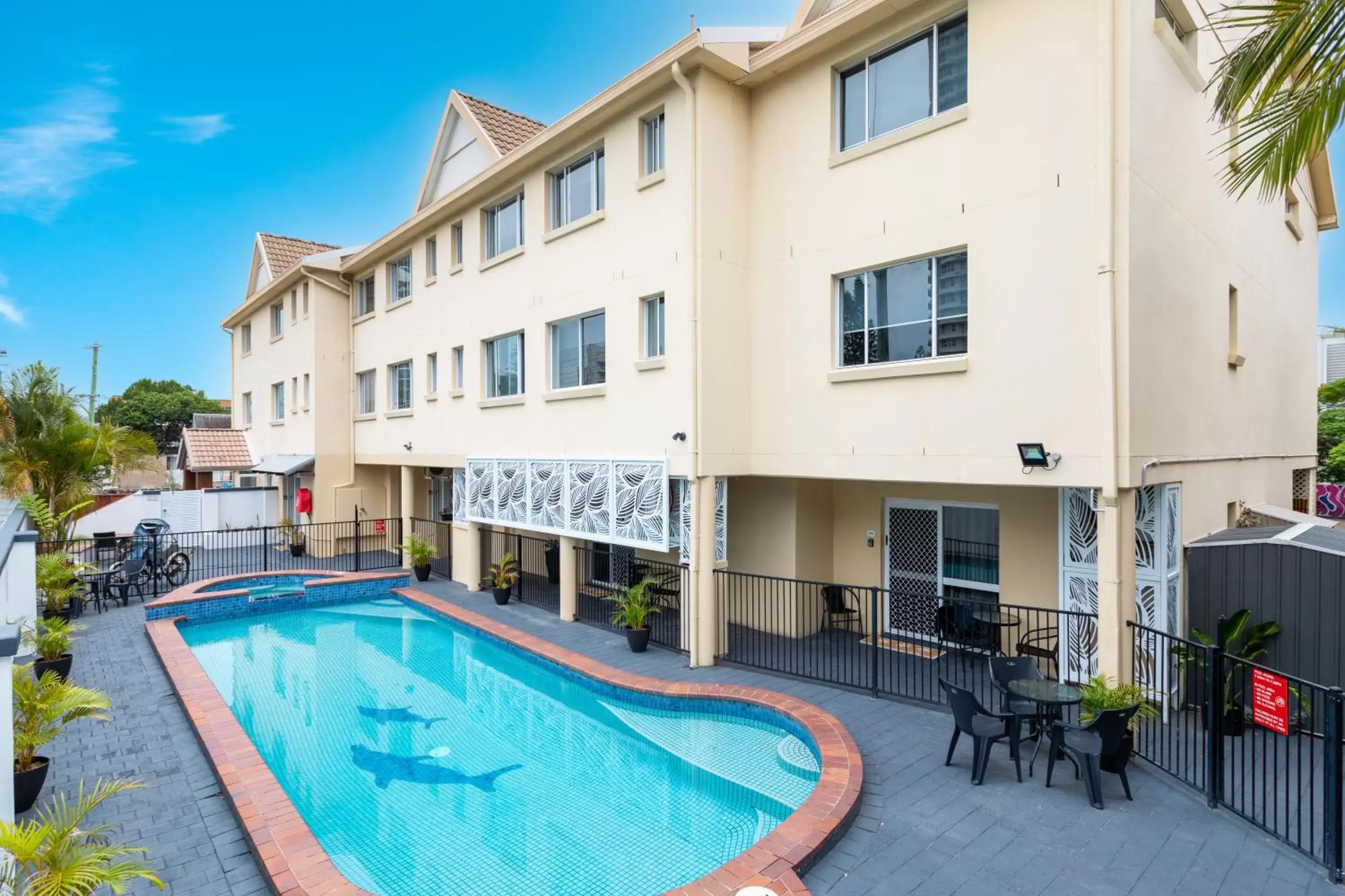 Property Building in Burleigh Gold Coast Motel