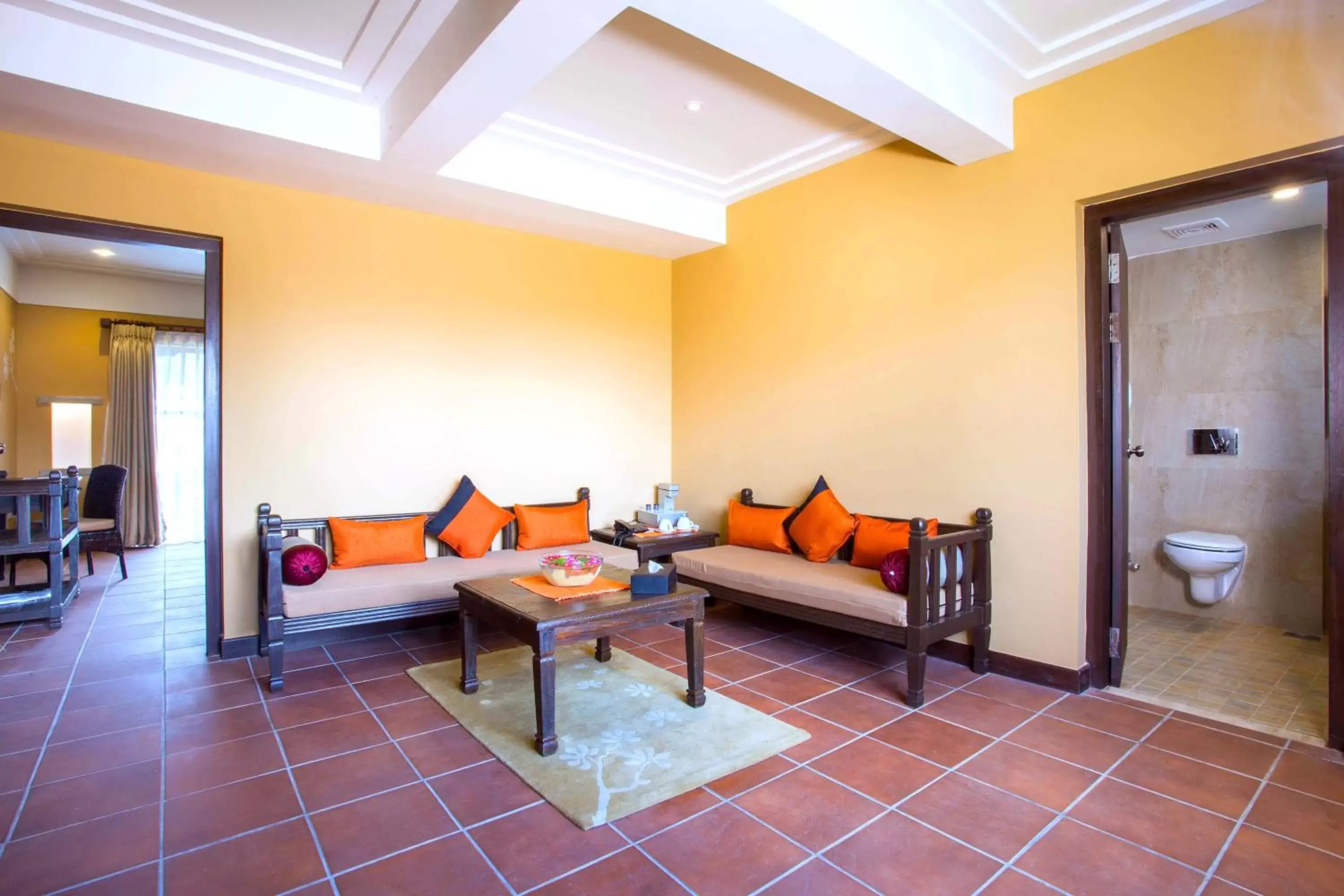 Living room, Seating Area in Temple Tree Resort & Spa