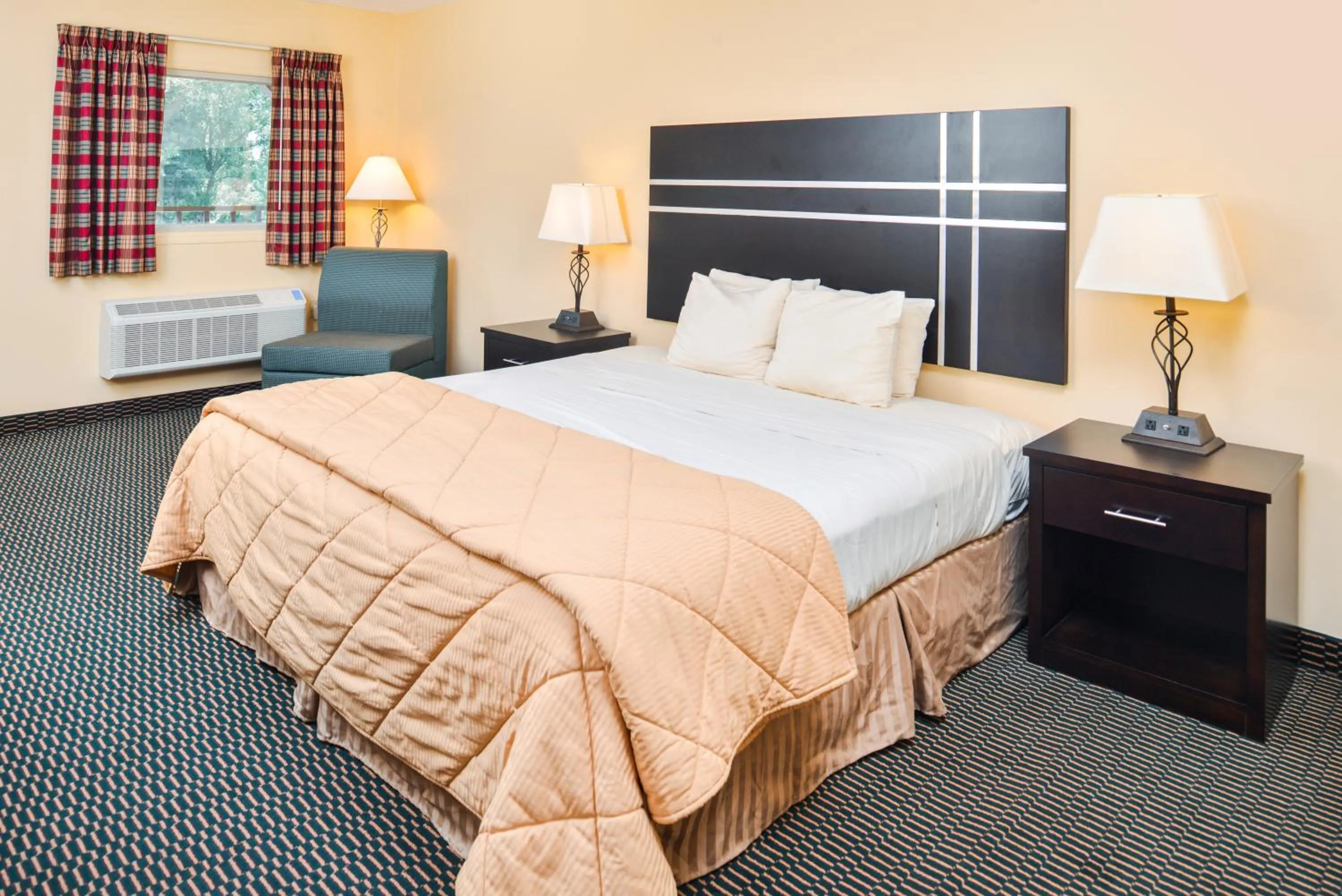 Bed in Soudersburg Inn & Suites Lancaster