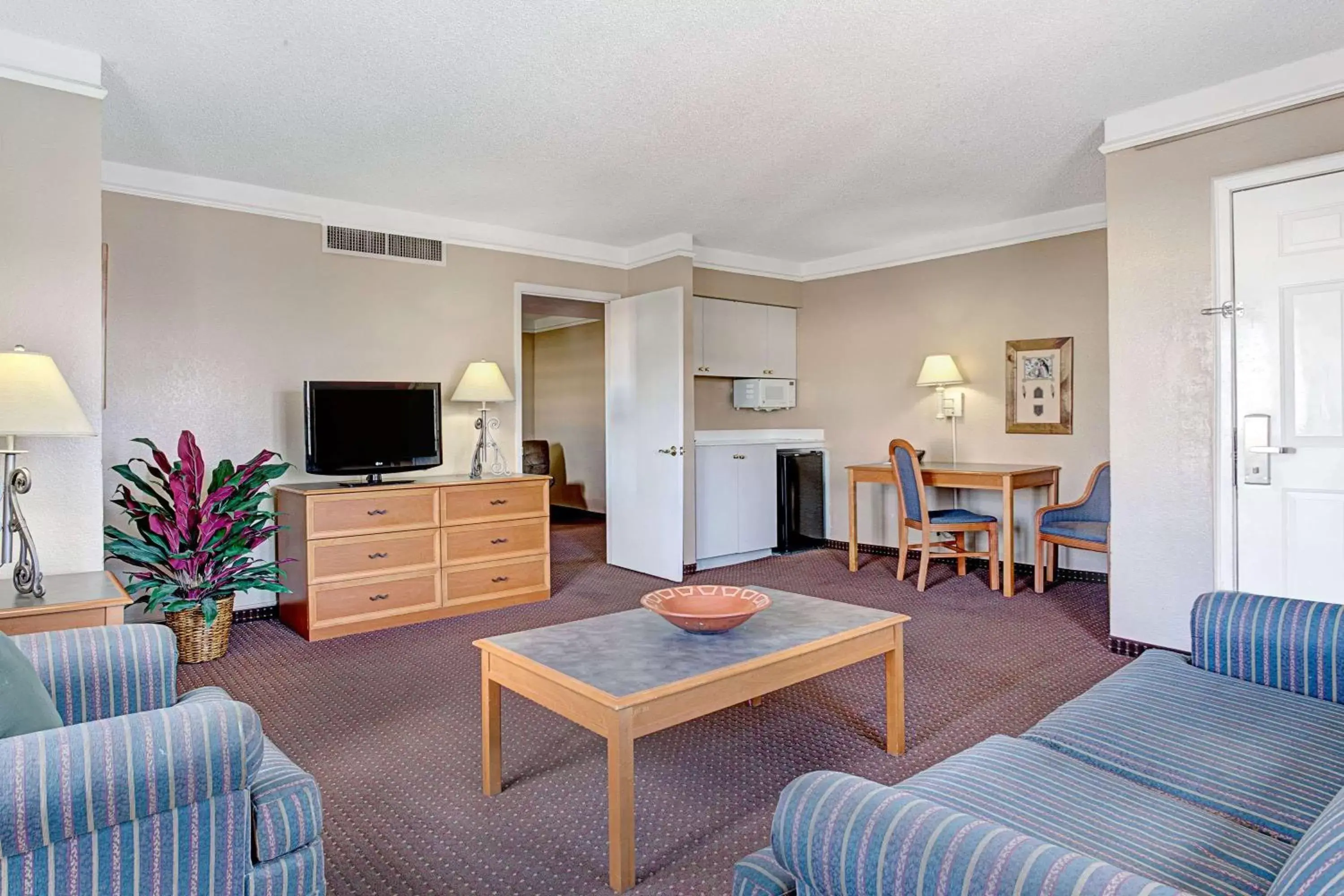 Studio Suite with Two Queen Beds - Non-Smoking in Days Inn by Wyndham Tucson City Center