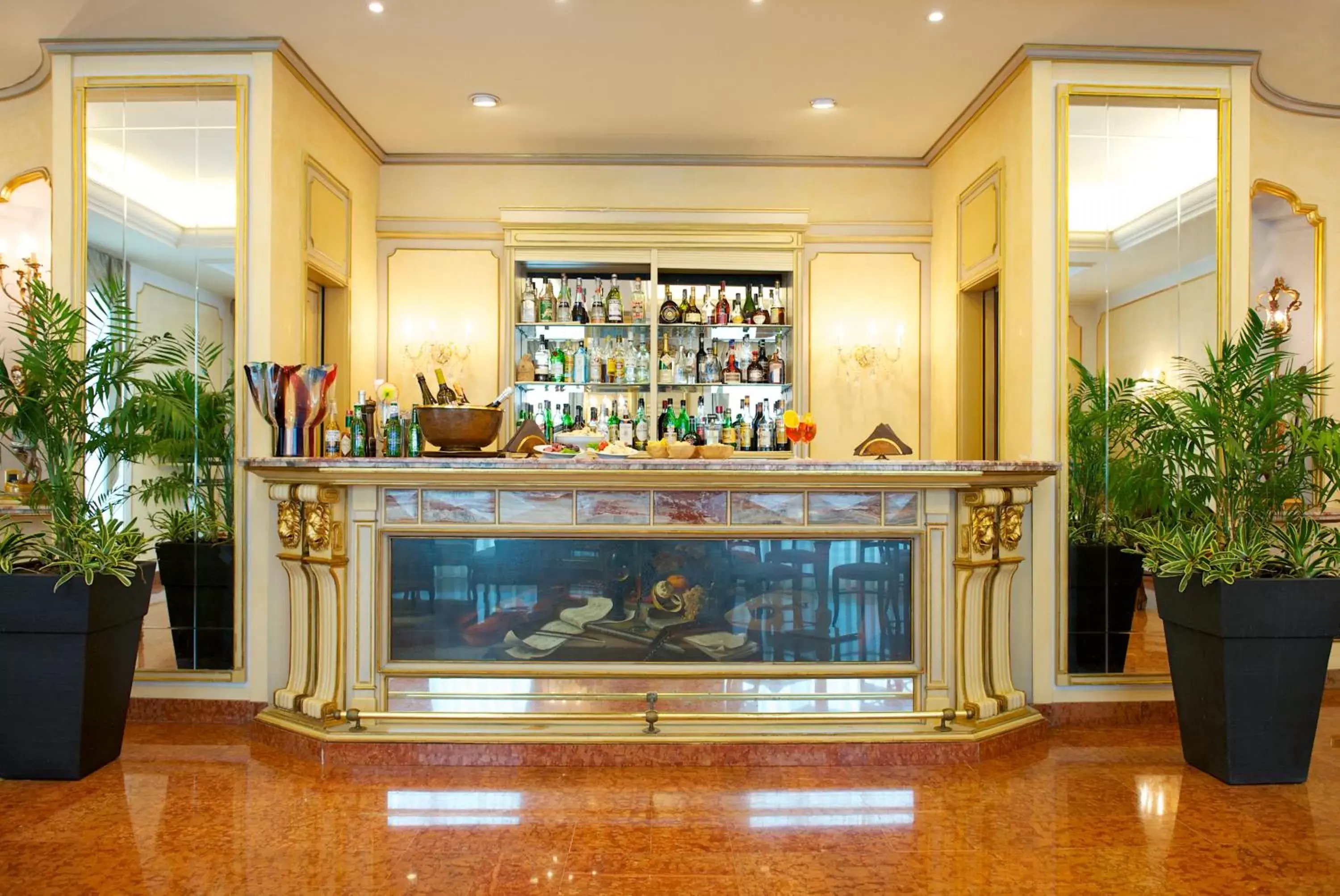 Lounge or bar, Lounge/Bar in Mercure Parma Stendhal