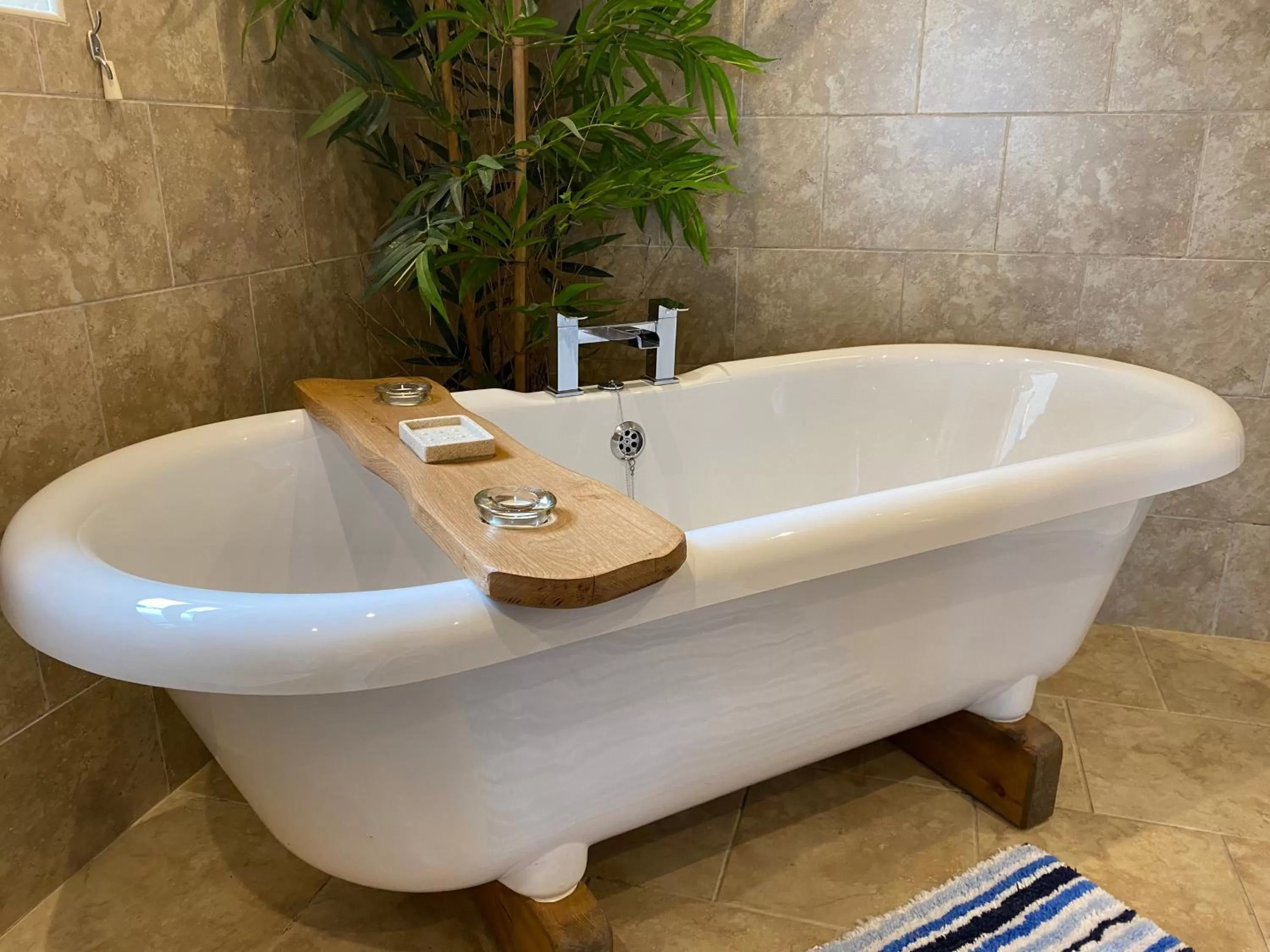 Bath in The Gables Bed & Breakfast