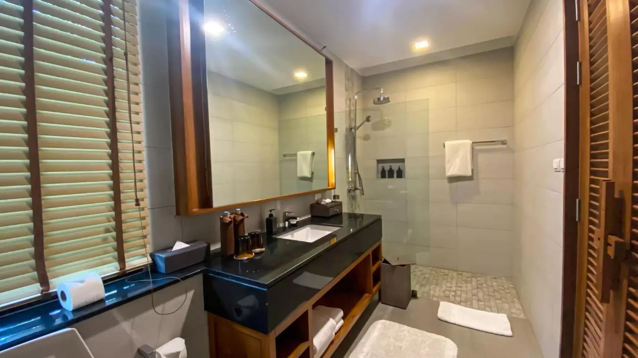 Bathroom in Avani Ao Nang Cliff Krabi Resort
