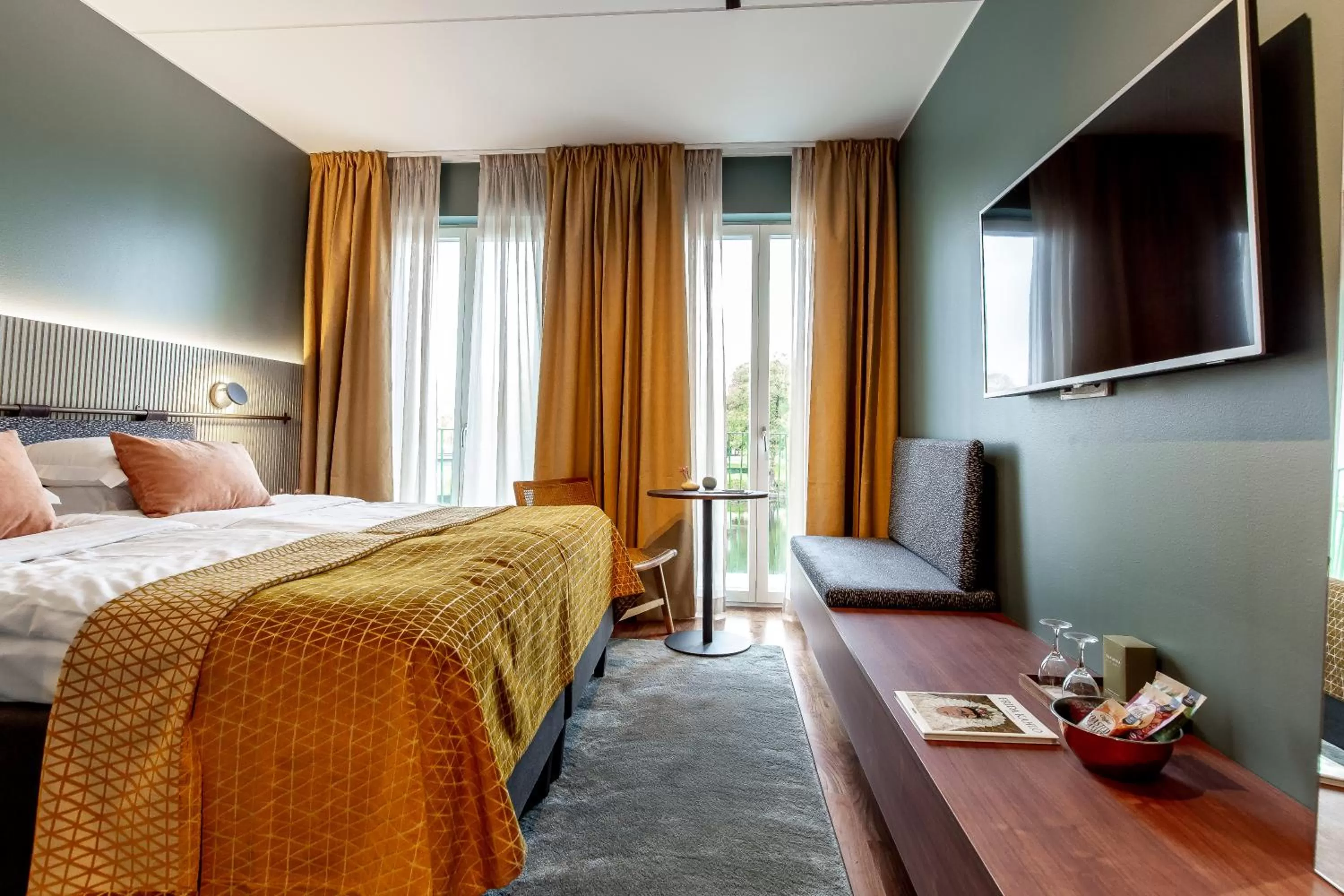 Photo of the whole room, Bed in Elite Stadshotellet Karlstad, Hotel & Spa