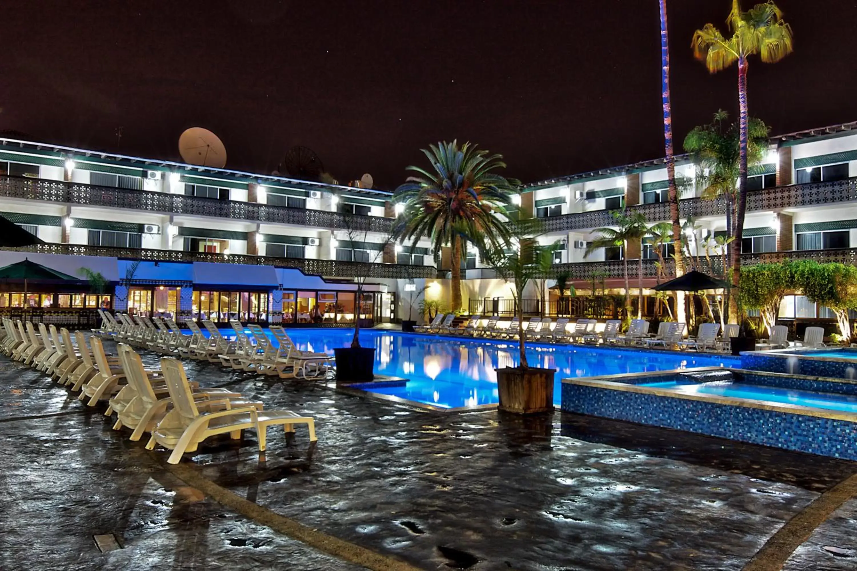 Swimming Pool in San Nicolas Hotel Casino