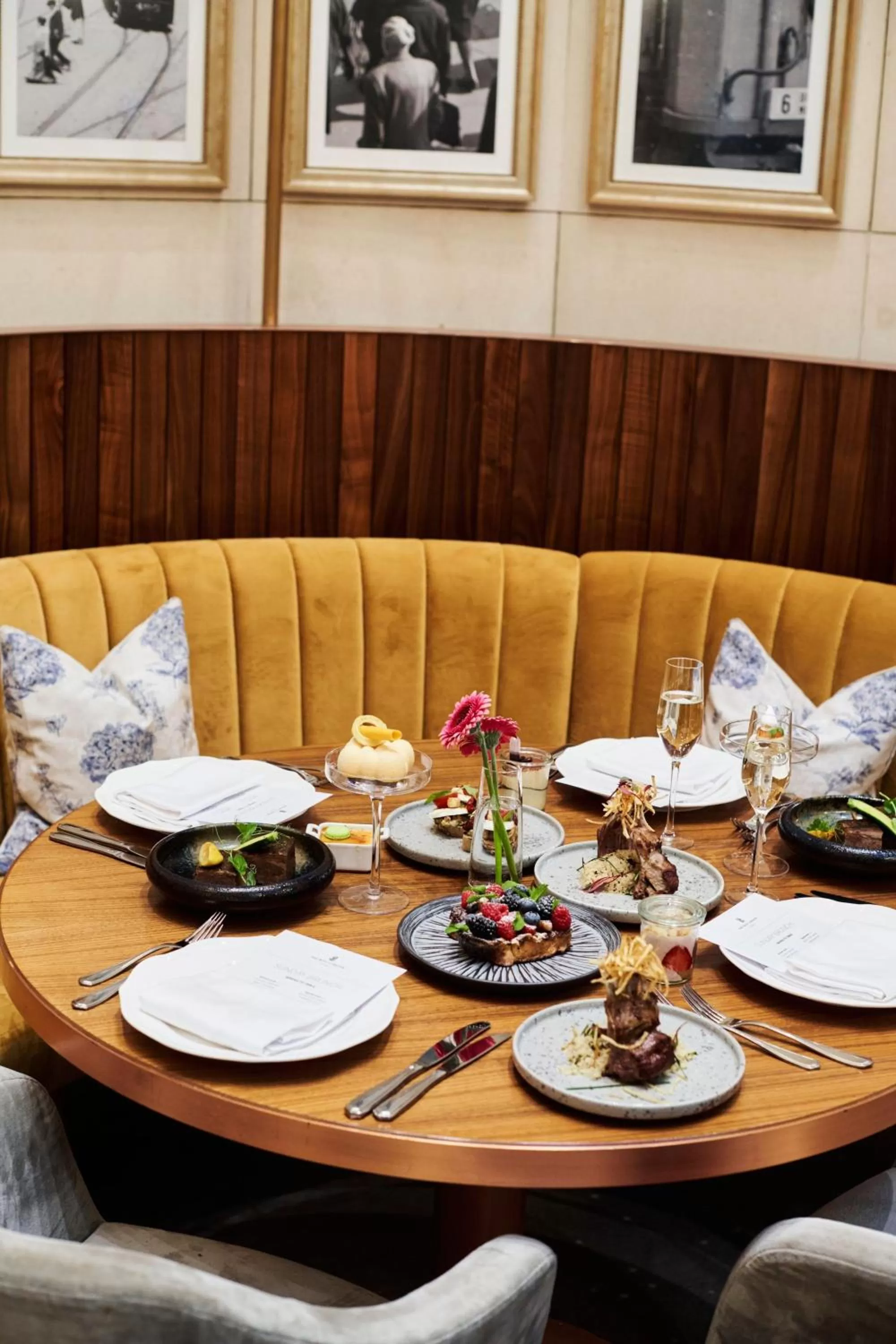 Restaurant/places to eat in Al Habtoor Palace Budapest, Preferred Hotels & Resorts