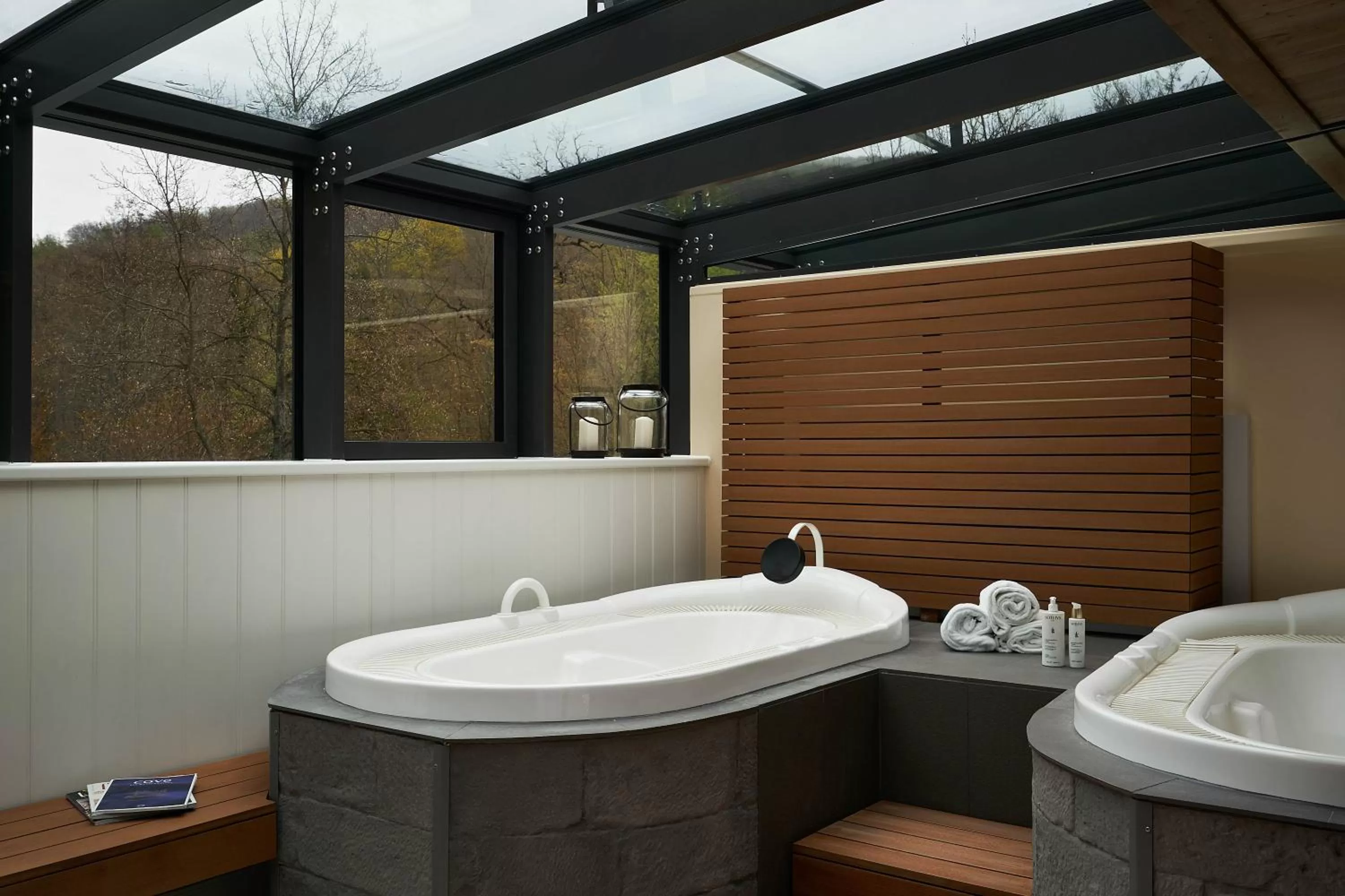 Hot Tub in Relais & Châteaux Hardenberg BurgHotel