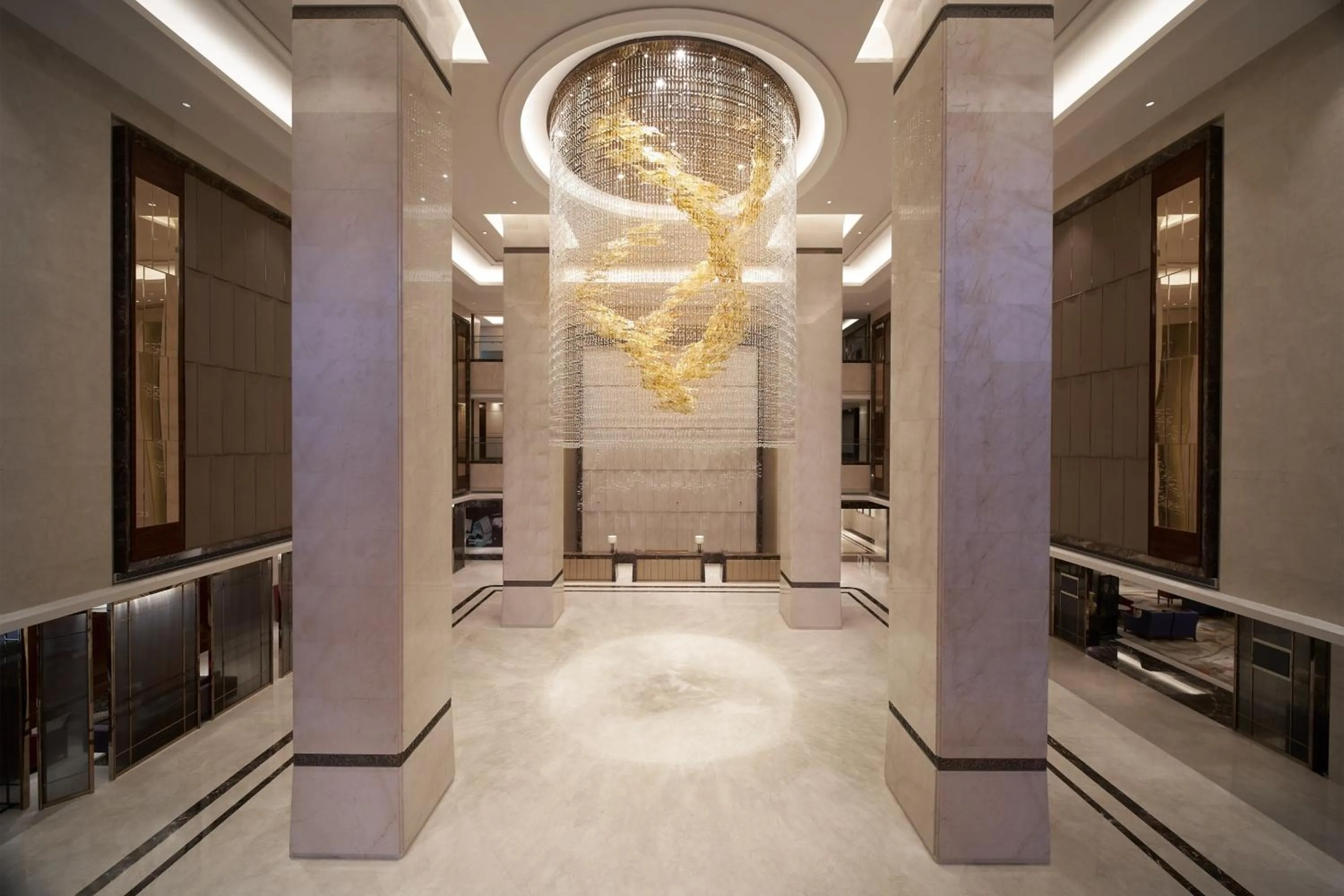 Lobby or reception in Sheraton Grand Zhengzhou Hotel