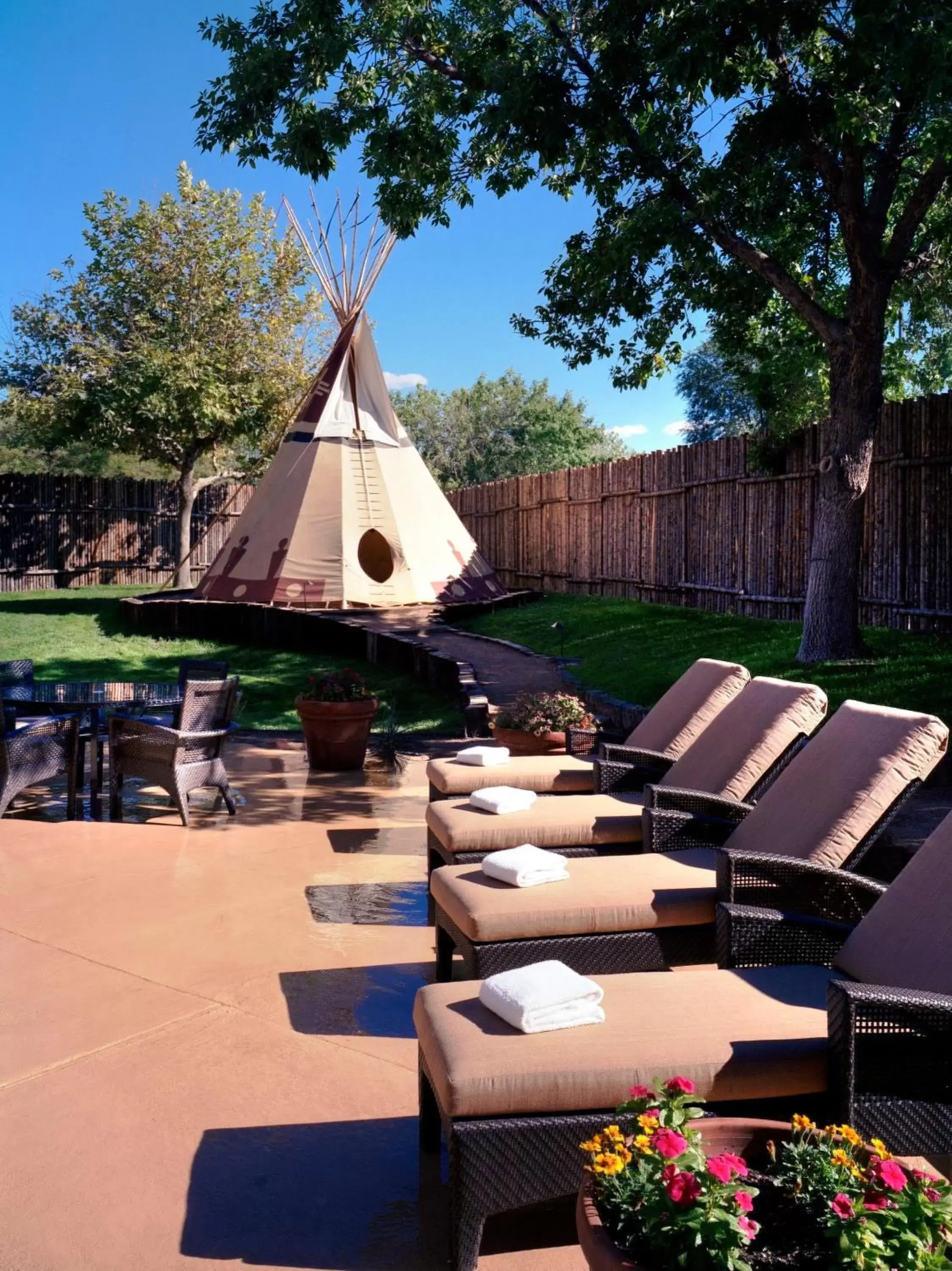 Swimming pool in Nativo Lodge Swimming pool in Nativo Lodge