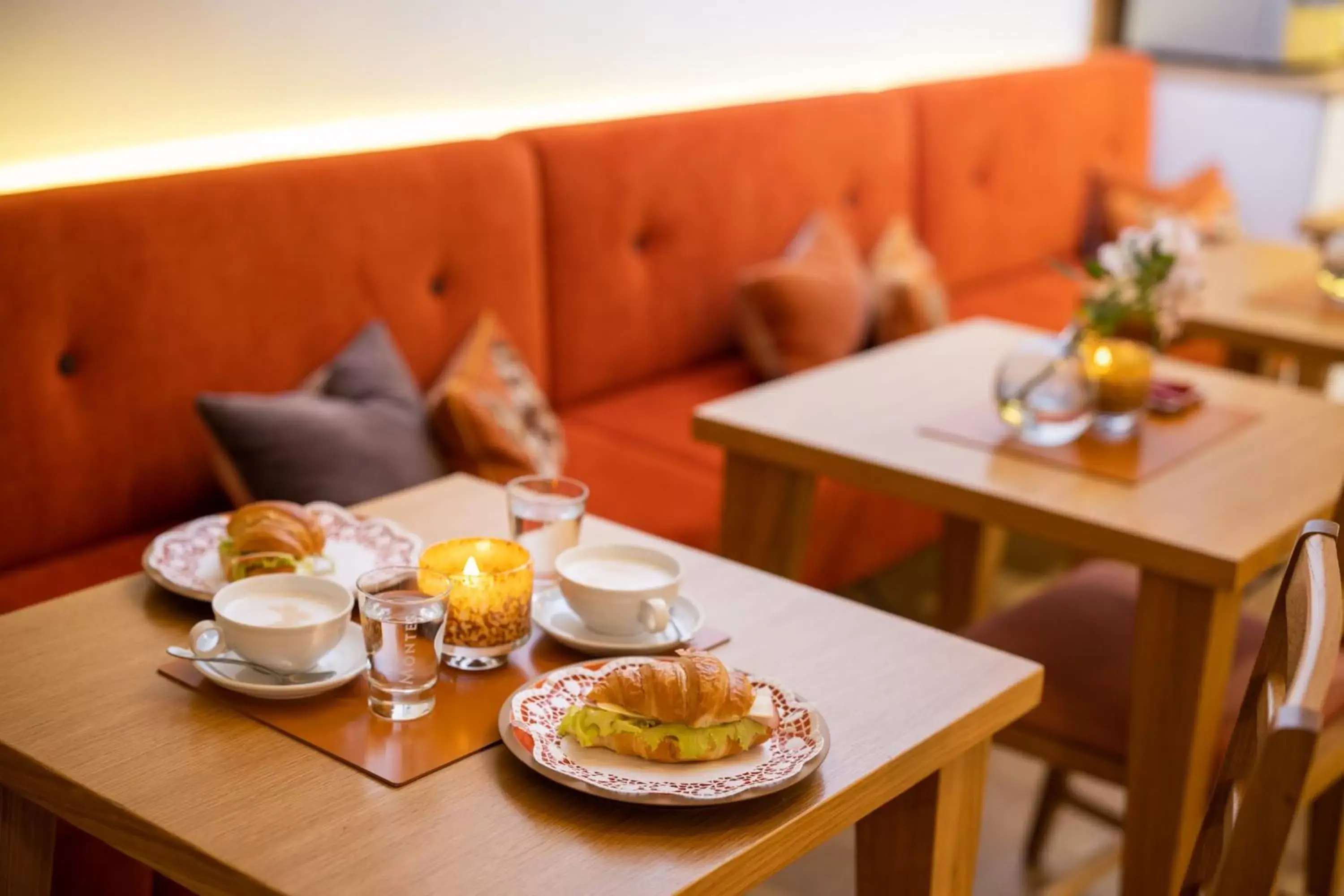 Breakfast, Restaurant/Places to Eat in Boutiquehotel Amadeus