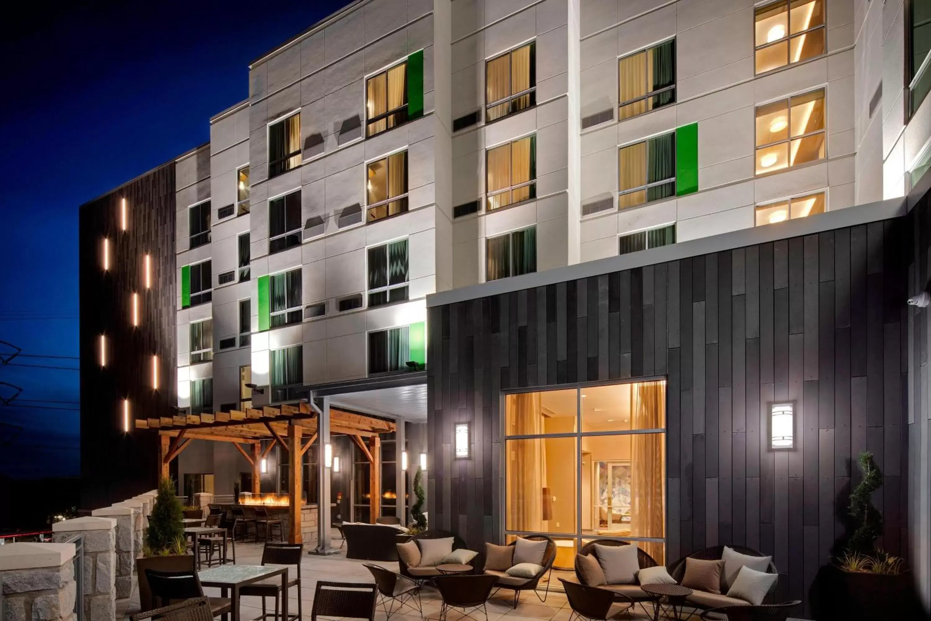 Other, Property Building in Courtyard by Marriott Atlanta Vinings/Galleria