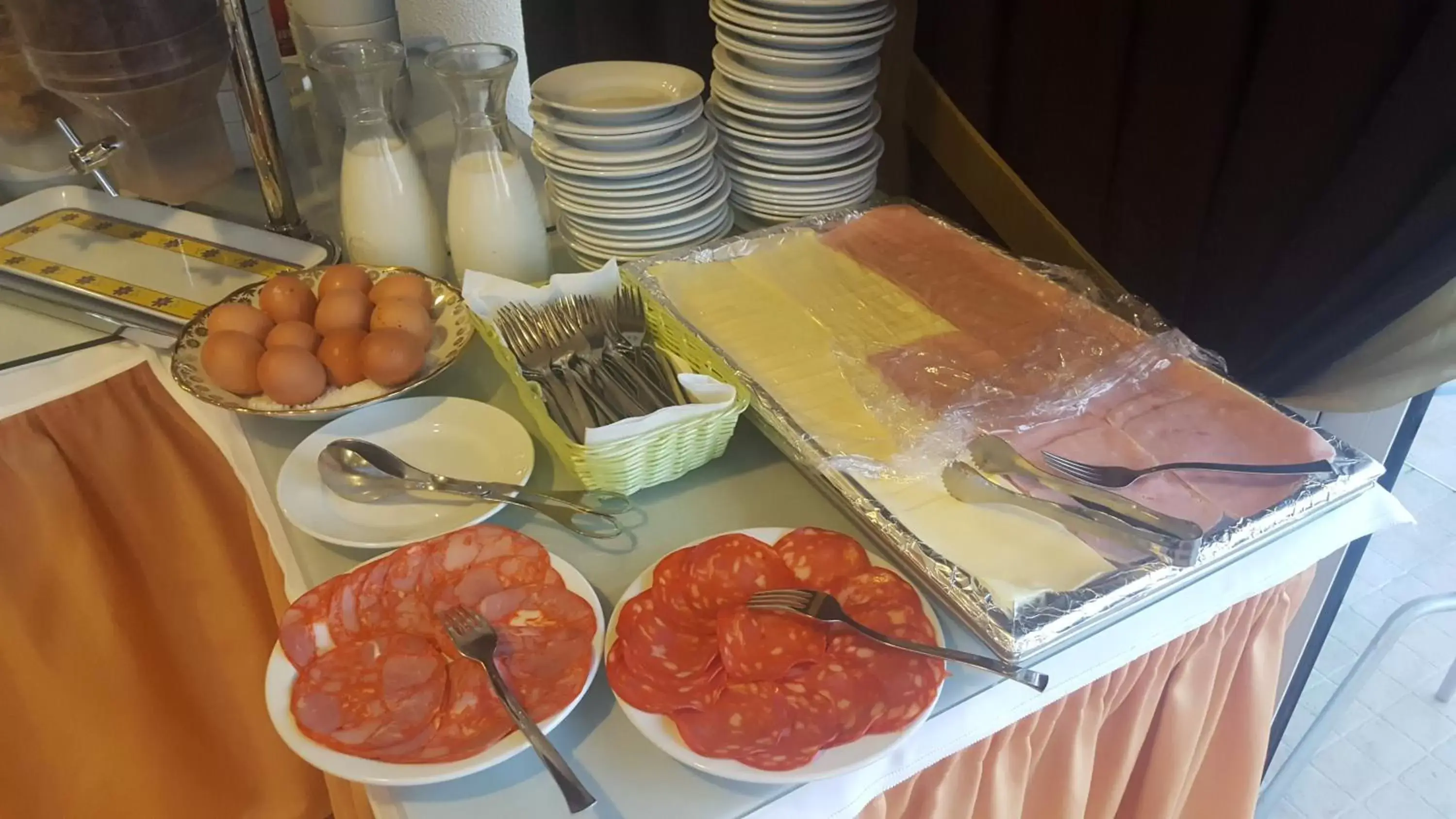 Food and drinks, Breakfast in Hotel Aleluia