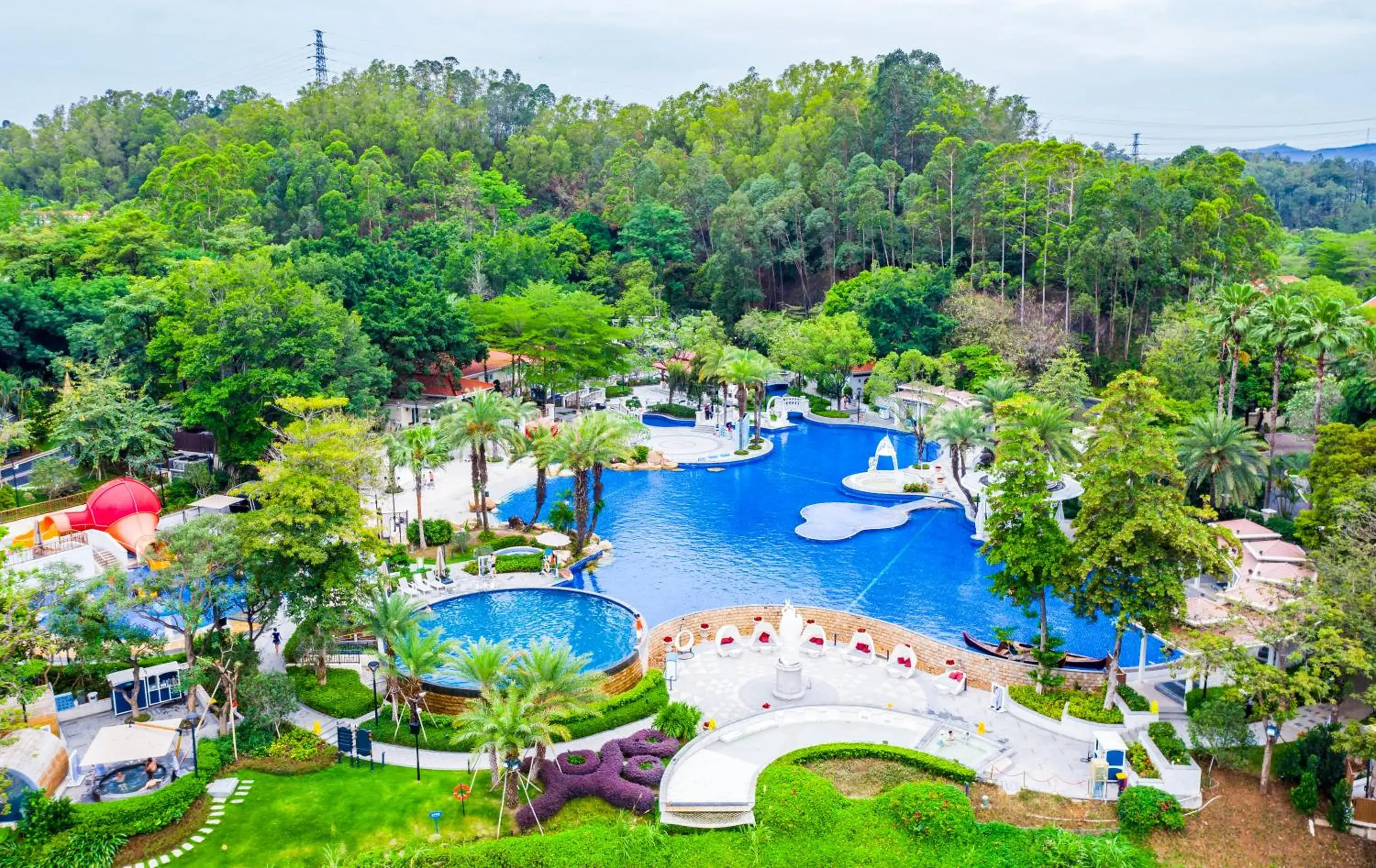 Pool View in Goodview Hotel Sangem Tangxia