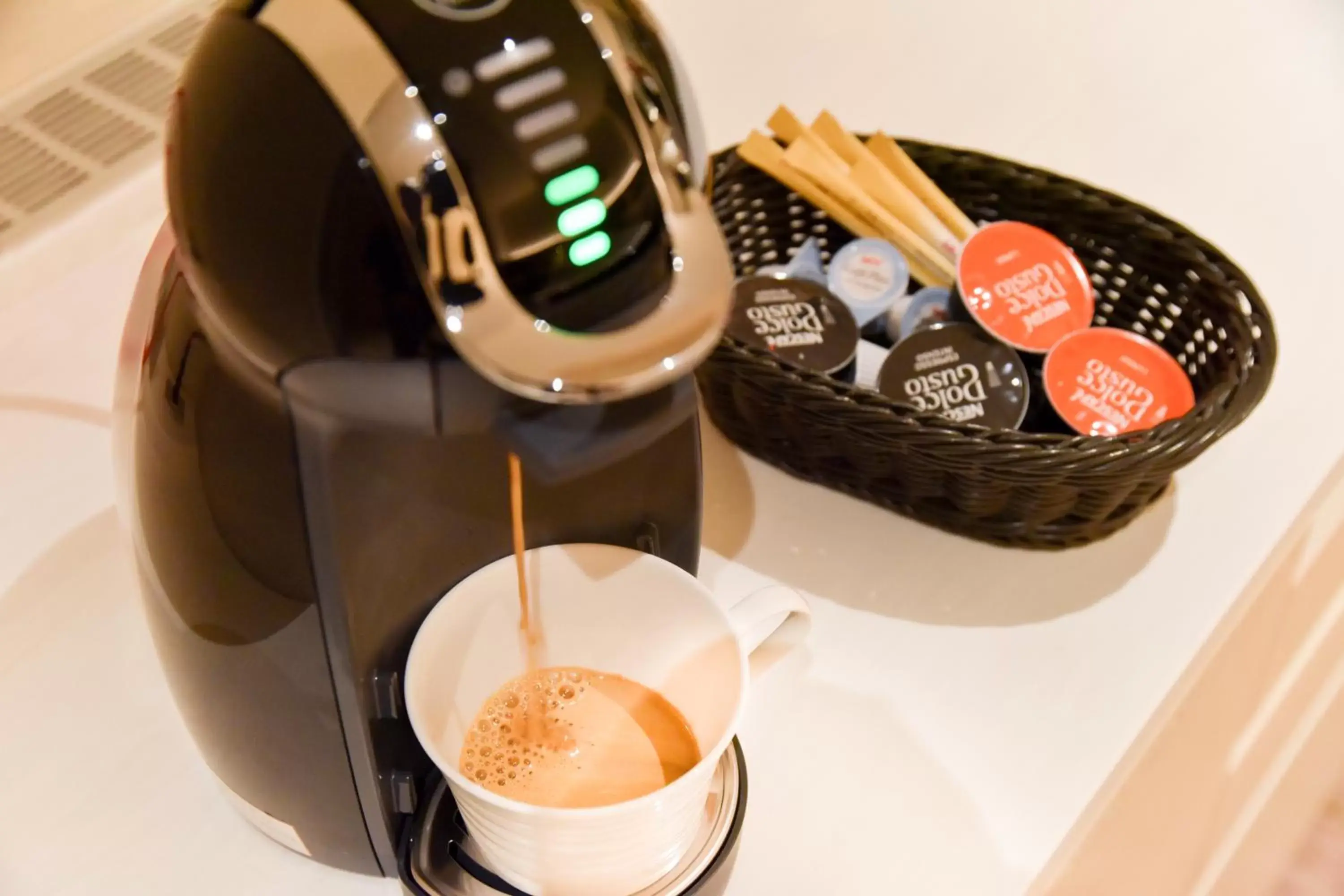 Coffee/tea facilities in Hotel Nikko Himeji