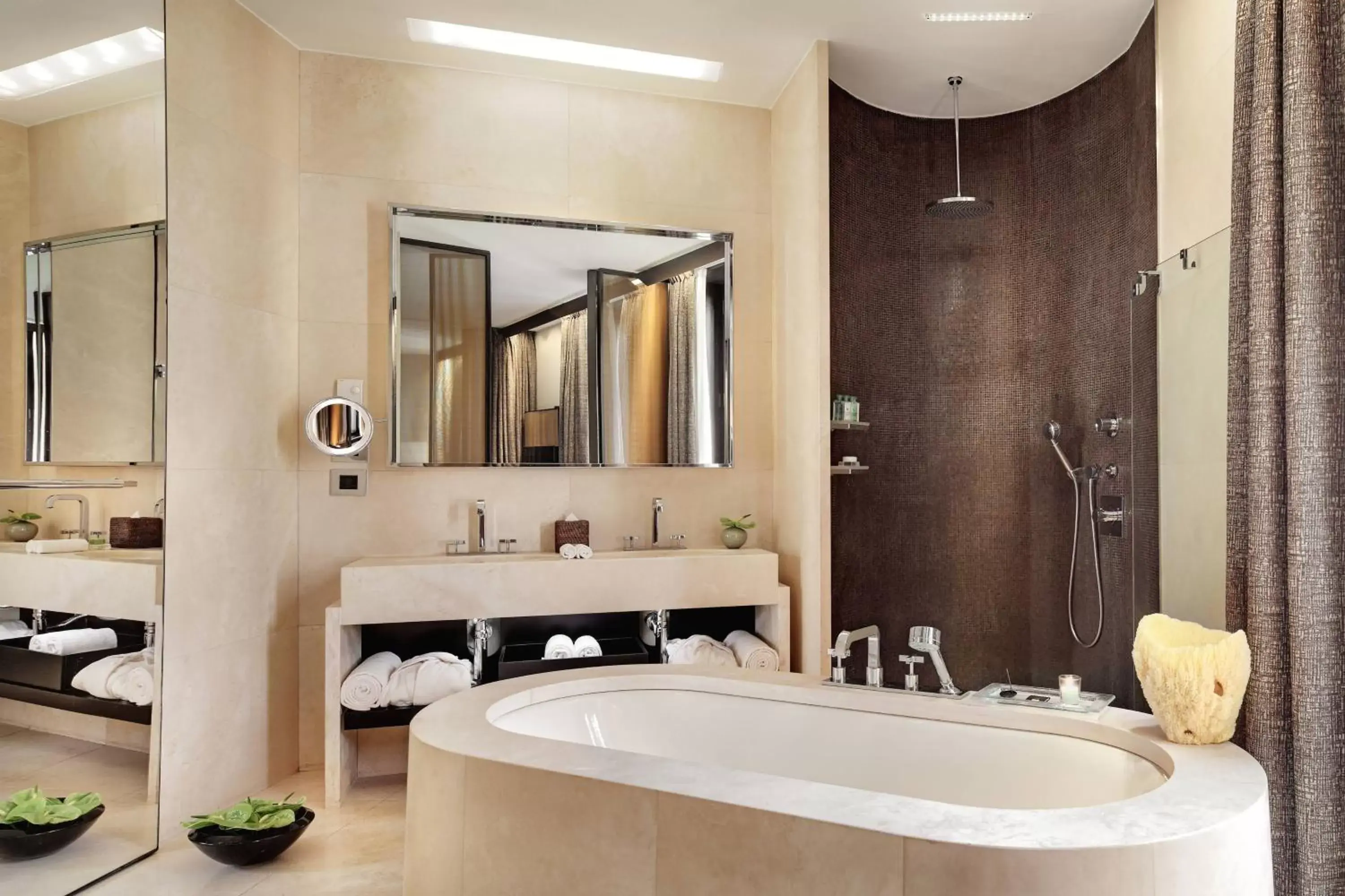 Bathroom in Bulgari Hotel Milano