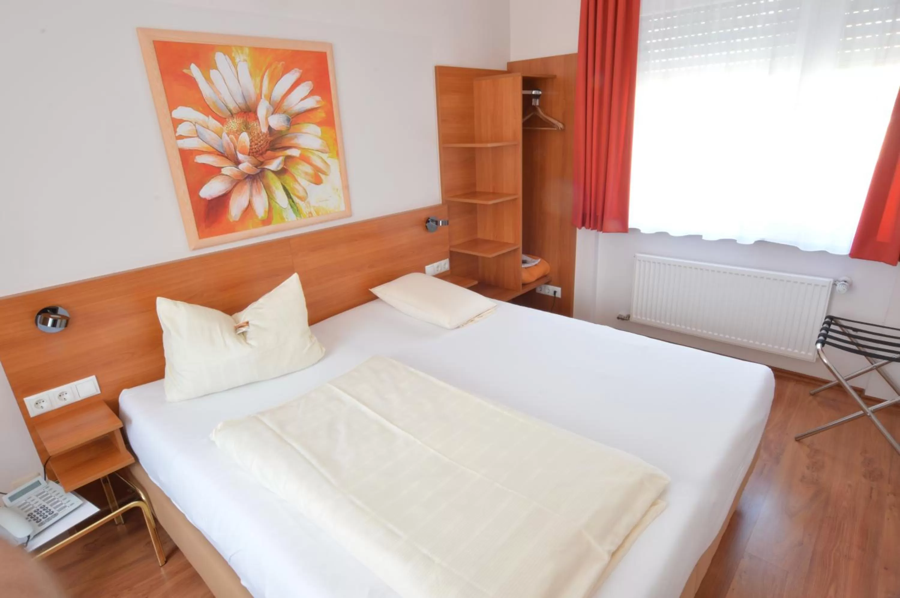 Bed in Aktivhotel Alter Kaiser