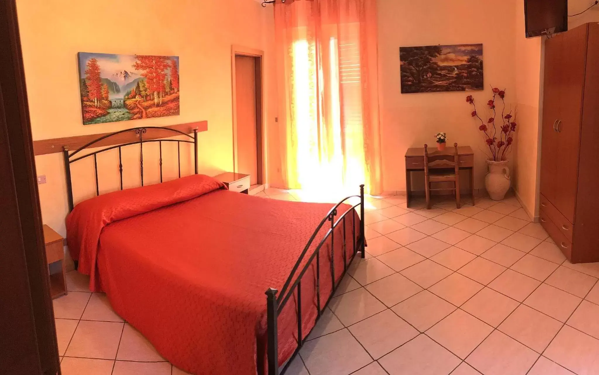 Photo of the whole room, Bed in B&B Da Felice