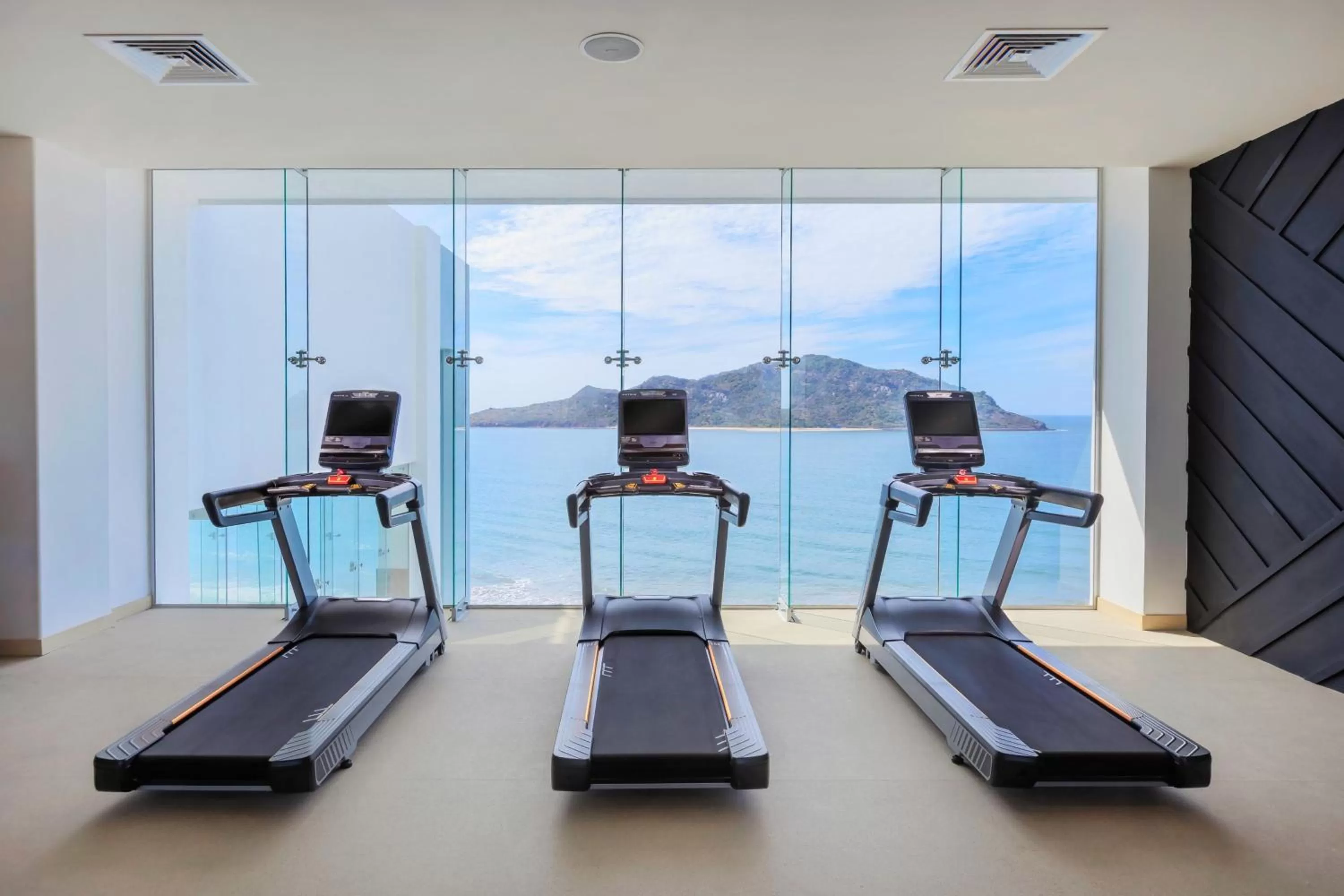 Fitness centre/facilities in Courtyard by Marriott Mazatlan Beach Resort