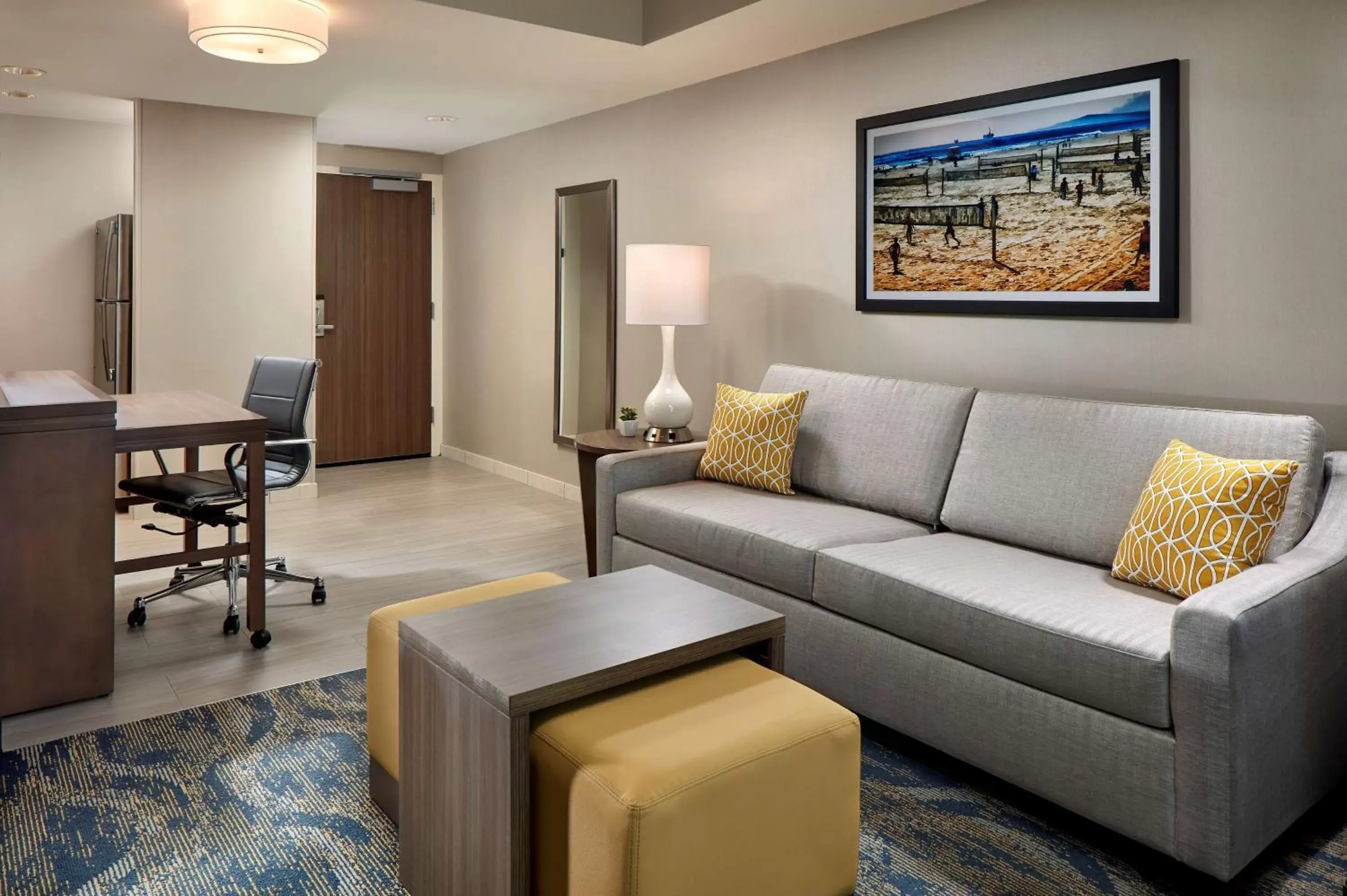 Living room, Seating Area in Homewood Suites By Hilton Los Angeles Redondo Beach