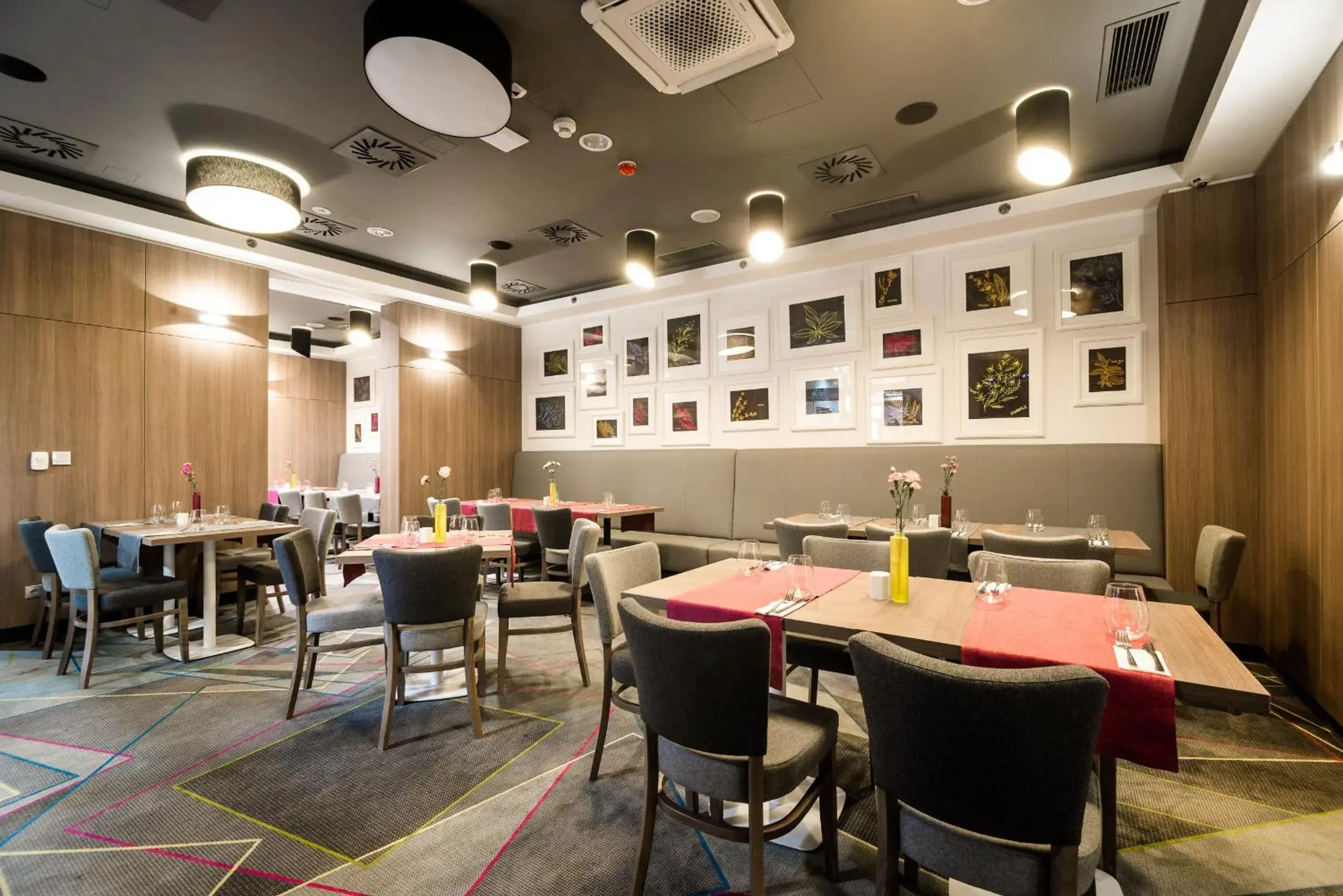 Restaurant/places to eat in Golden Tulip Krakow Kazimierz Restaurant/places to eat in Golden Tulip Krakow Kazimierz