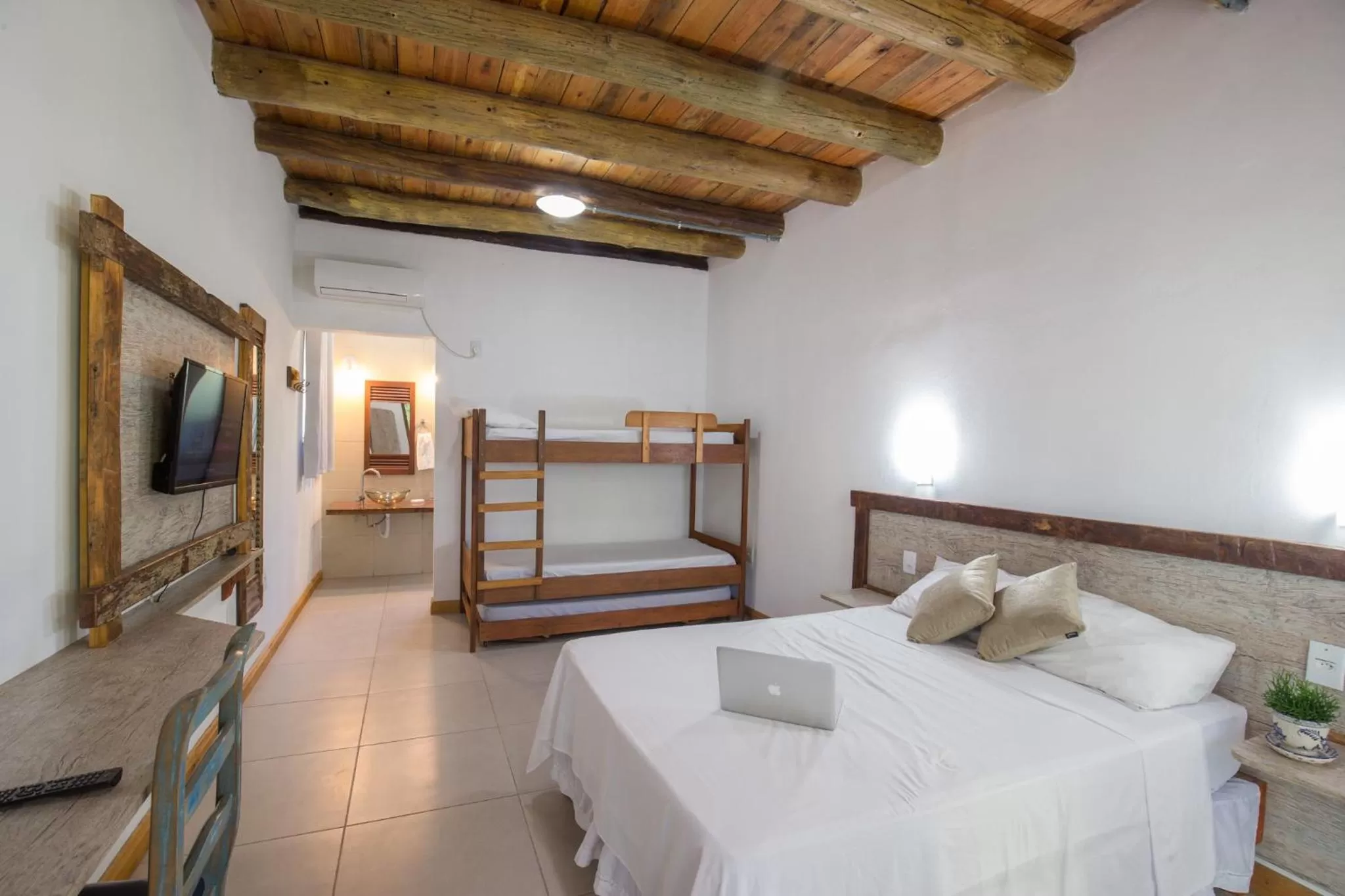 Bedroom in Hotel Chácara das Flores