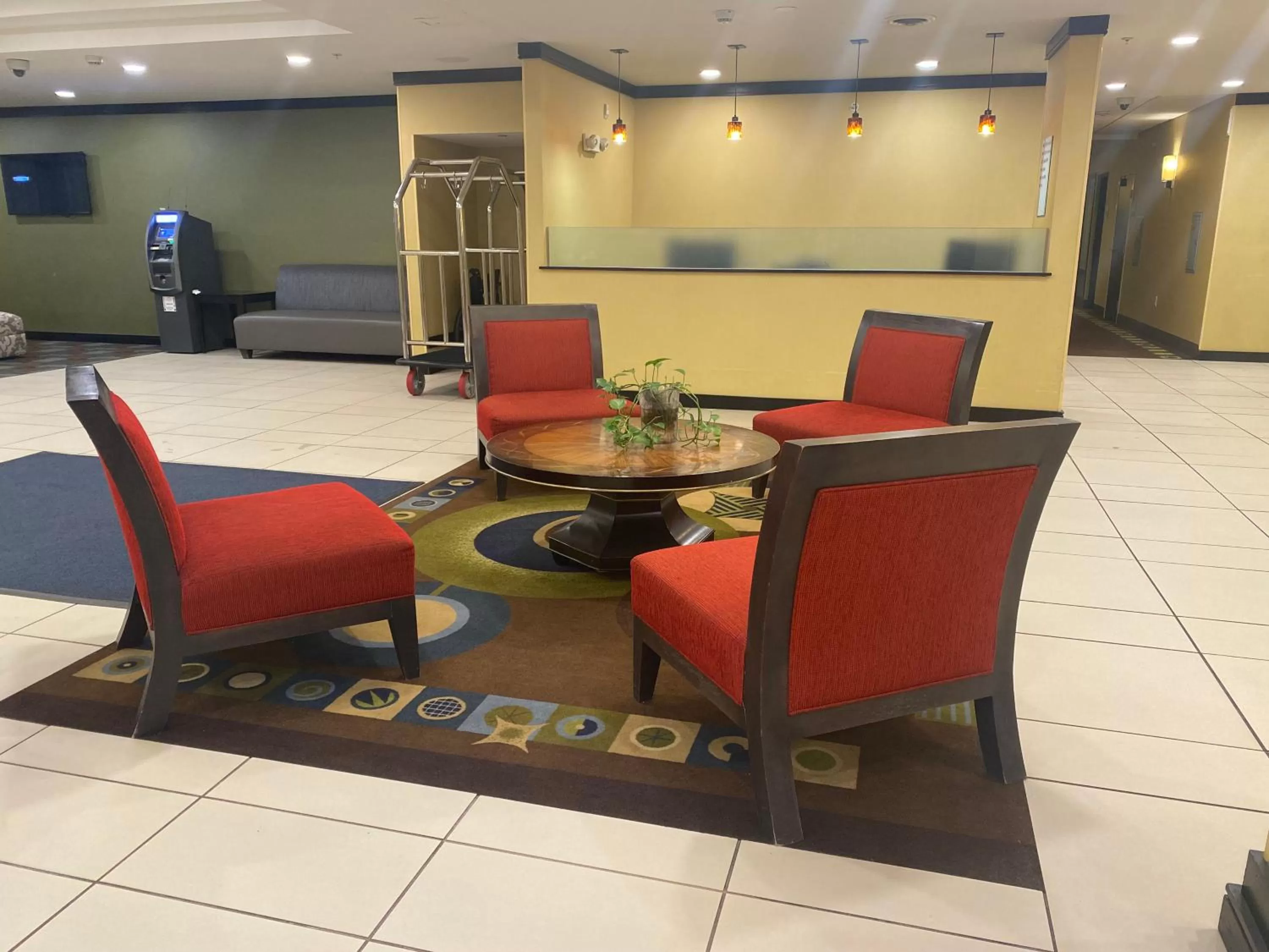 Holiday Inn Express and Suites Detroit North-Troy by IHG