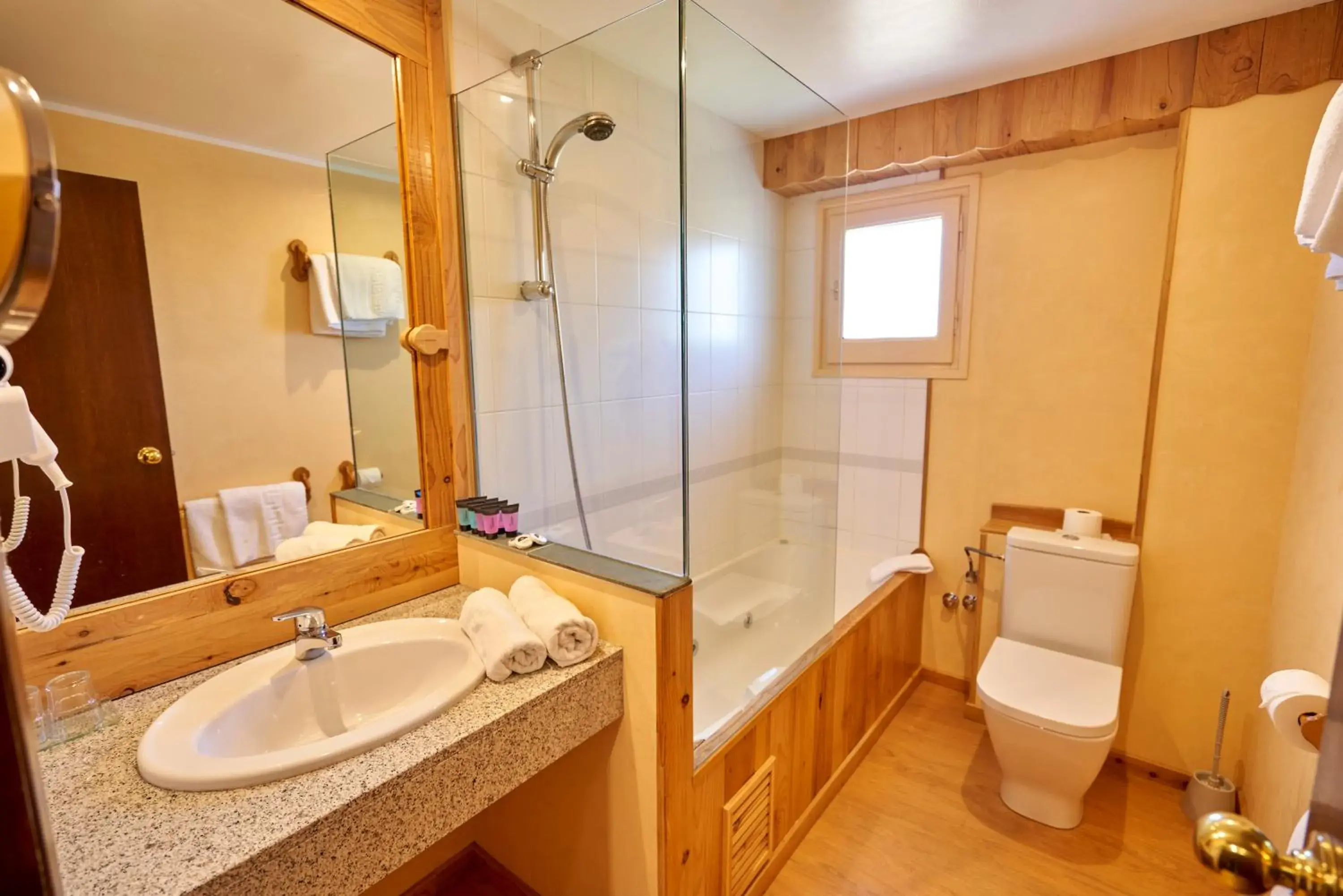 Bathroom in Coma Bella Bathroom in Coma Bella