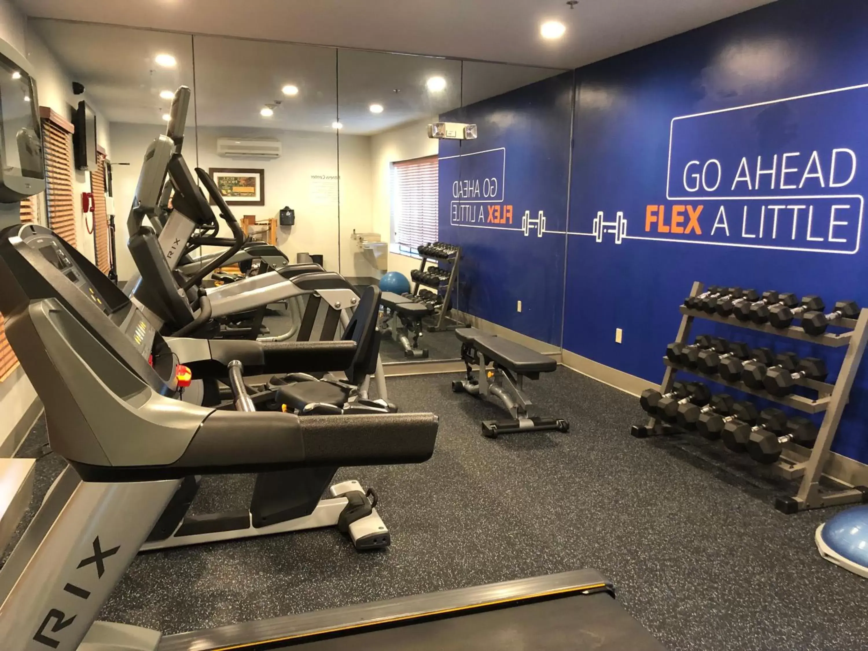 Fitness centre/facilities, Fitness Center/Facilities in Holiday Inn Express & Suites Donegal, an IHG Hotel