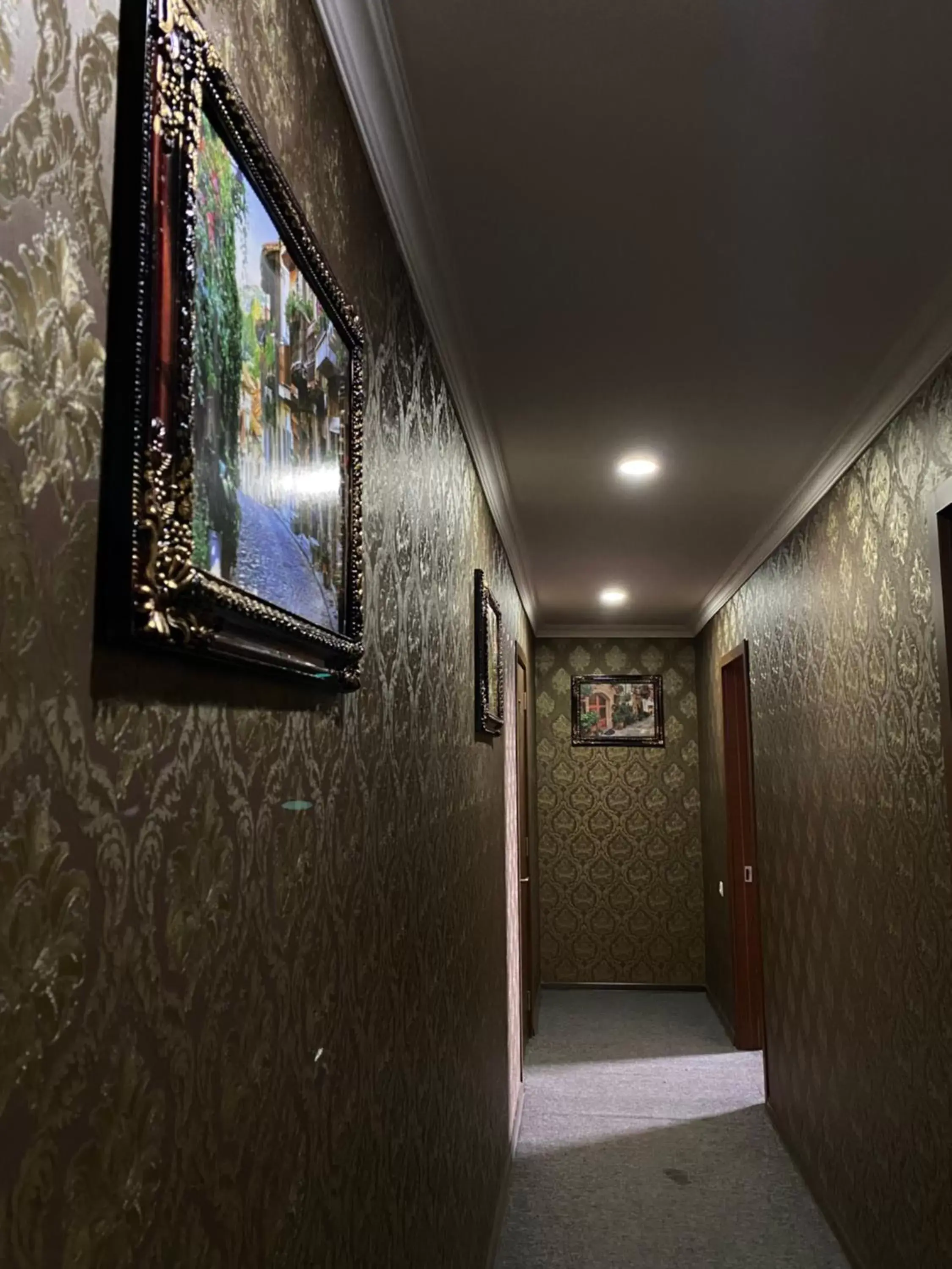 Property building in Hotel Shalimar Property building in Hotel Shalimar