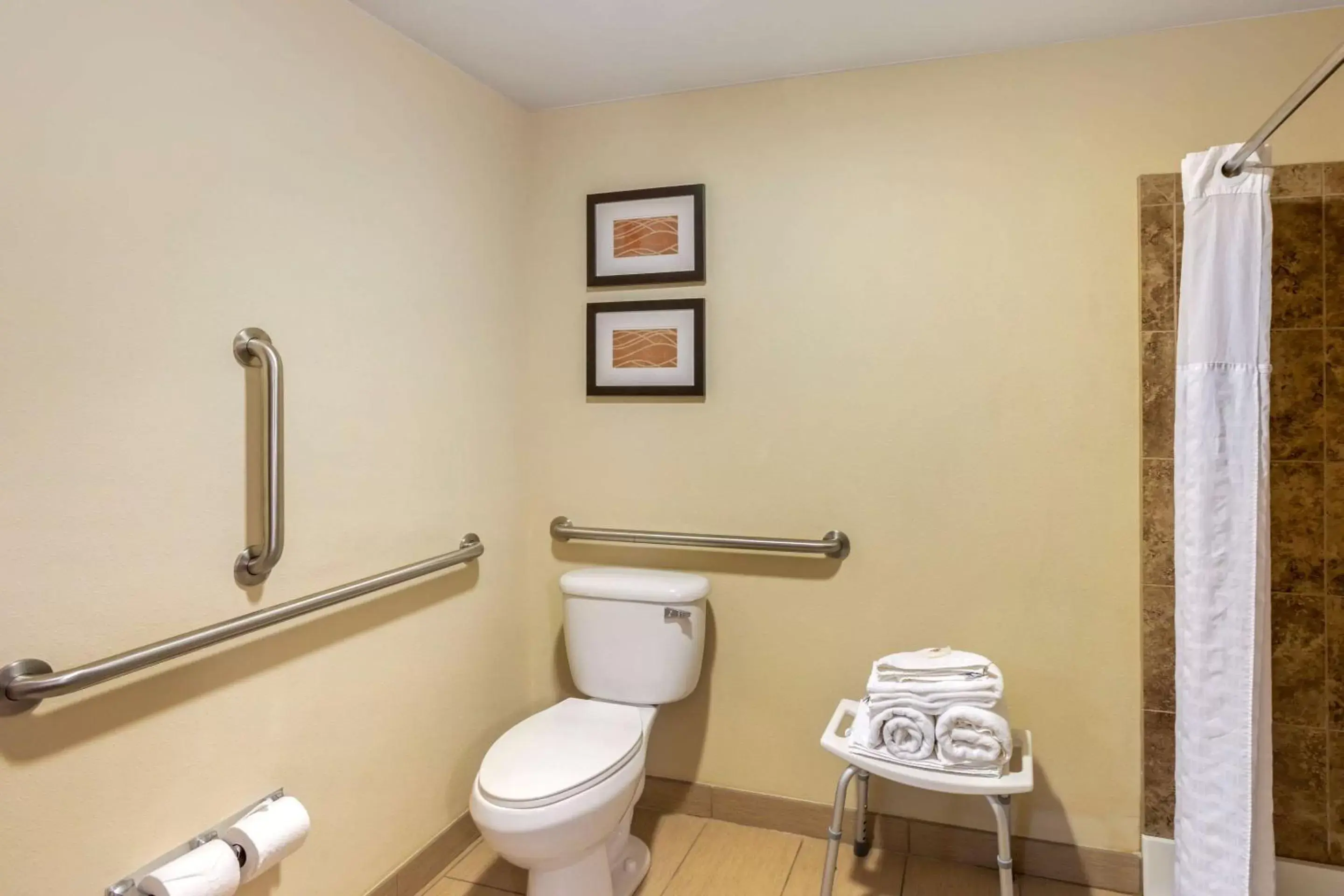 Bedroom, Bathroom in Comfort Inn & Suites Sayre