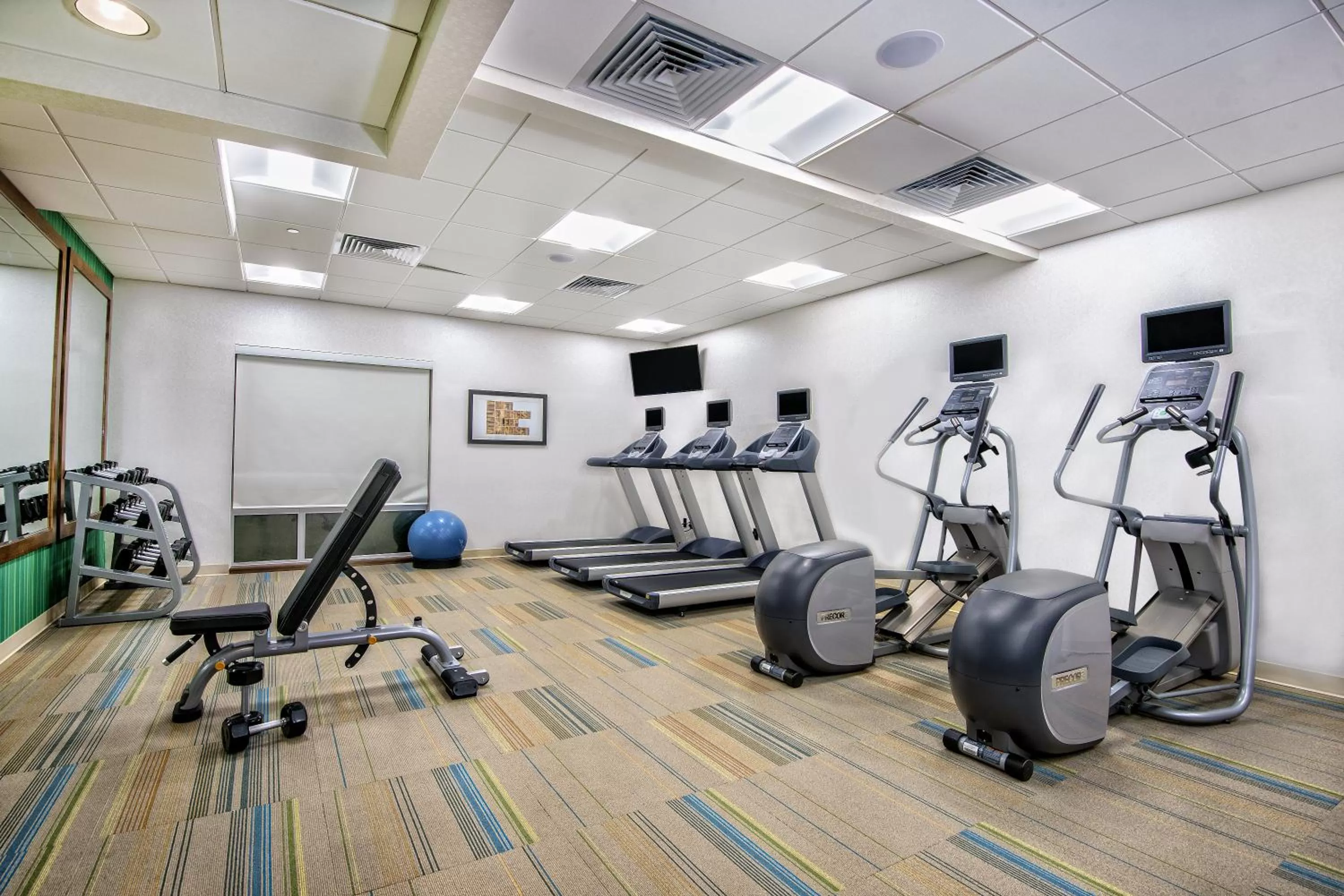Fitness centre/facilities in Holiday Inn Express & Suites Round Rock - Austin N by IHG