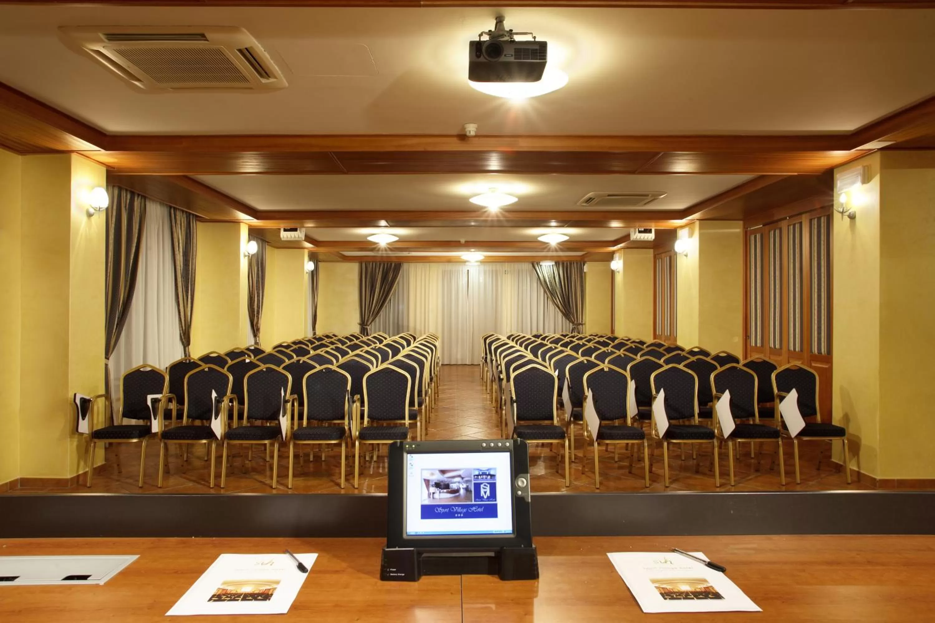Business facilities in Sport Village Hotel & Spa