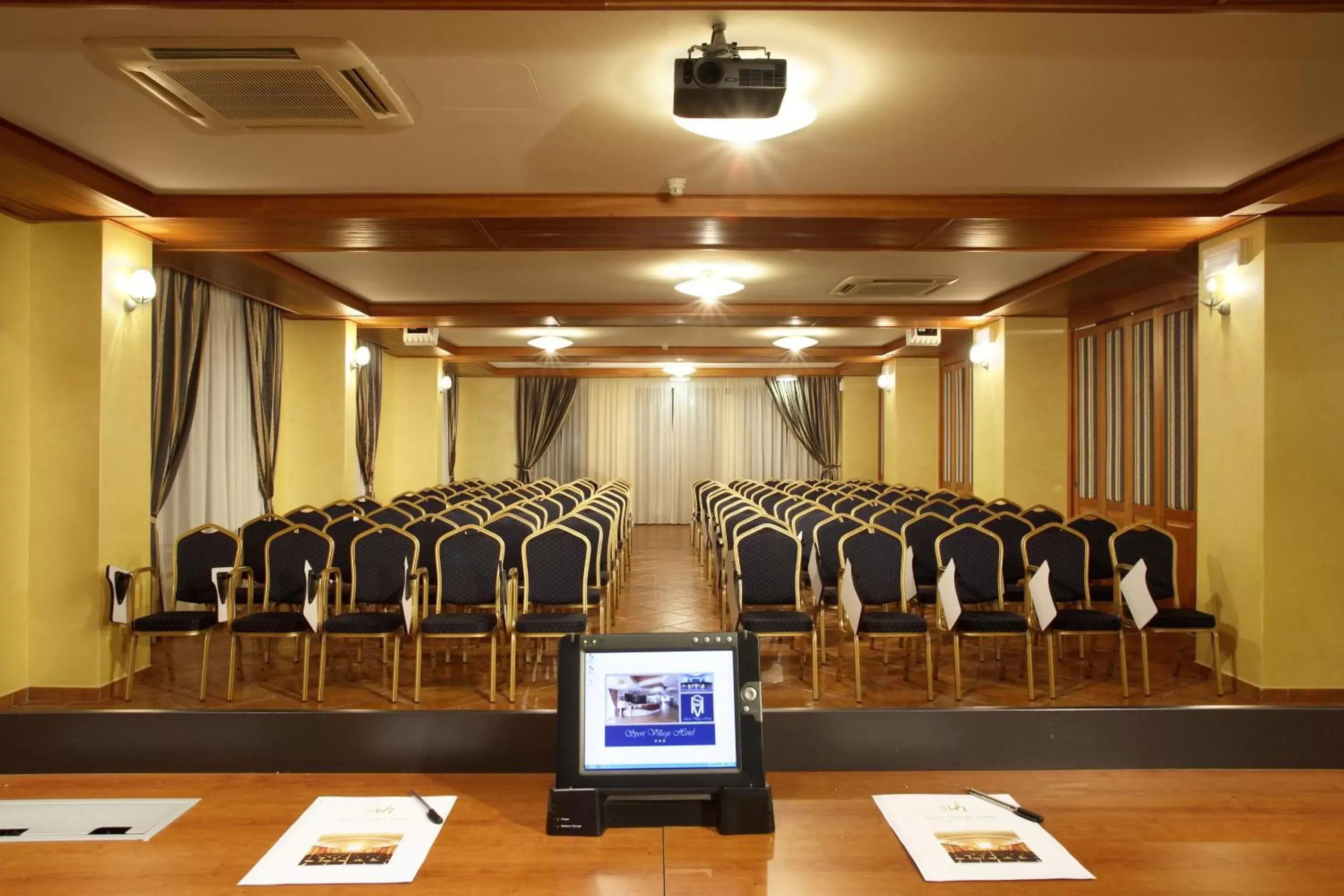 Business facilities, Business Area/Conference Room in Sport Village Hotel & Spa