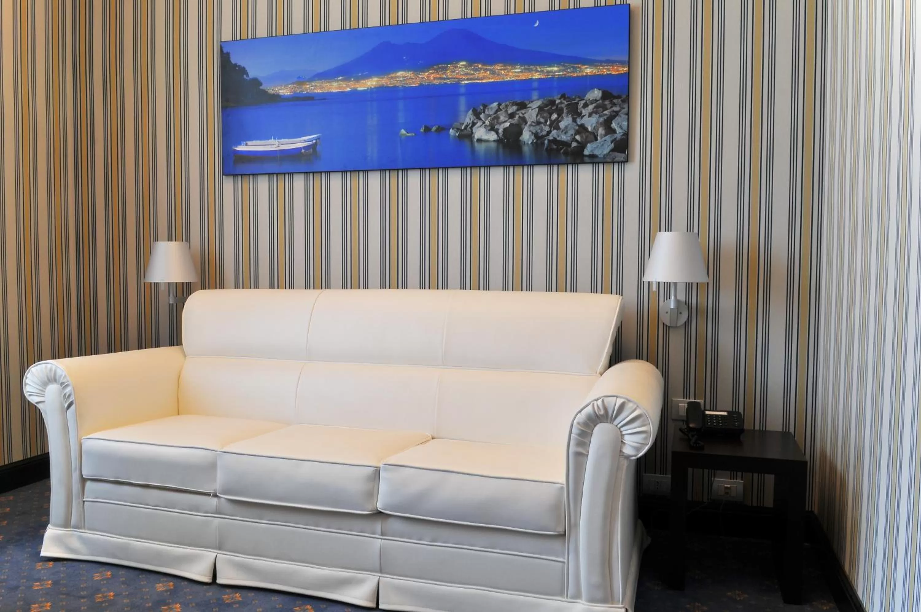 Lounge or bar in Hotel Naples