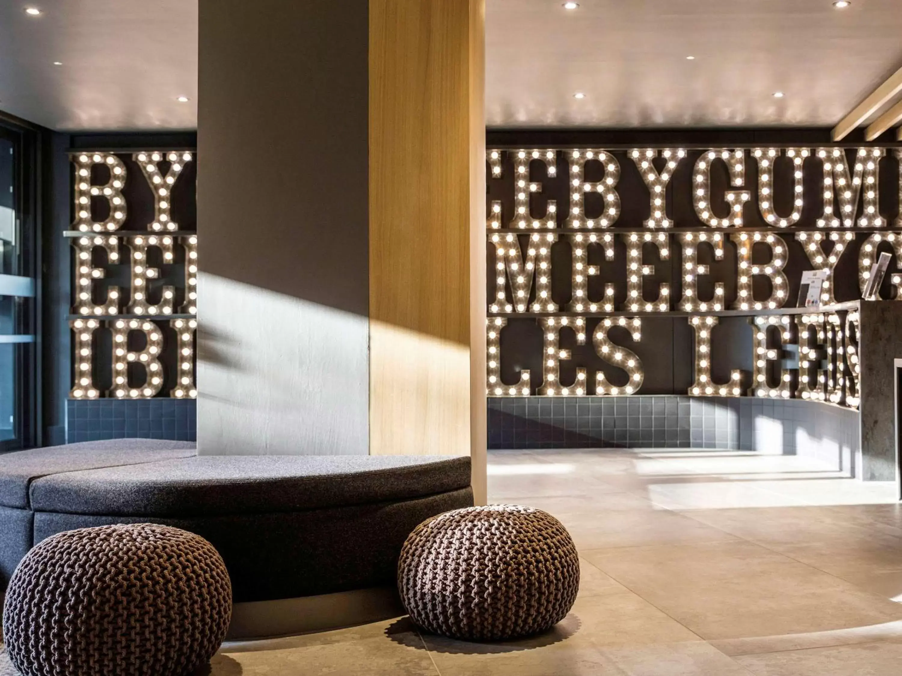 Property building, Seating Area in ibis Styles Leeds City Centre Arena