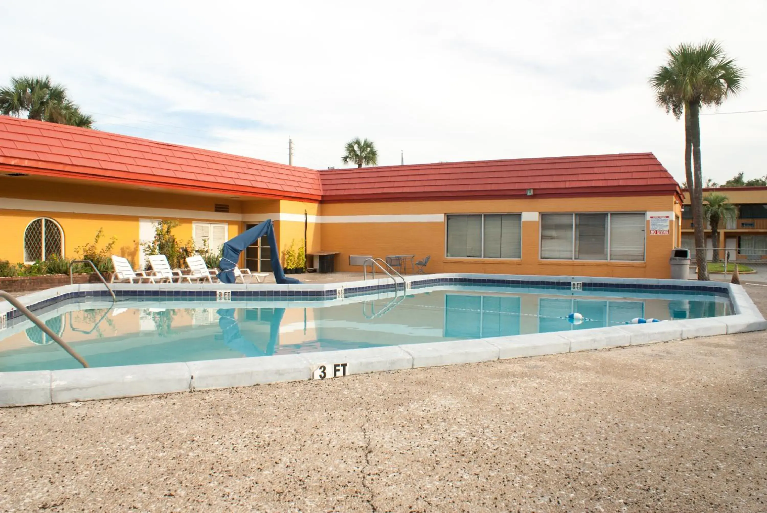 Day, Swimming Pool in Scottish Inn Downtown Jacksonville