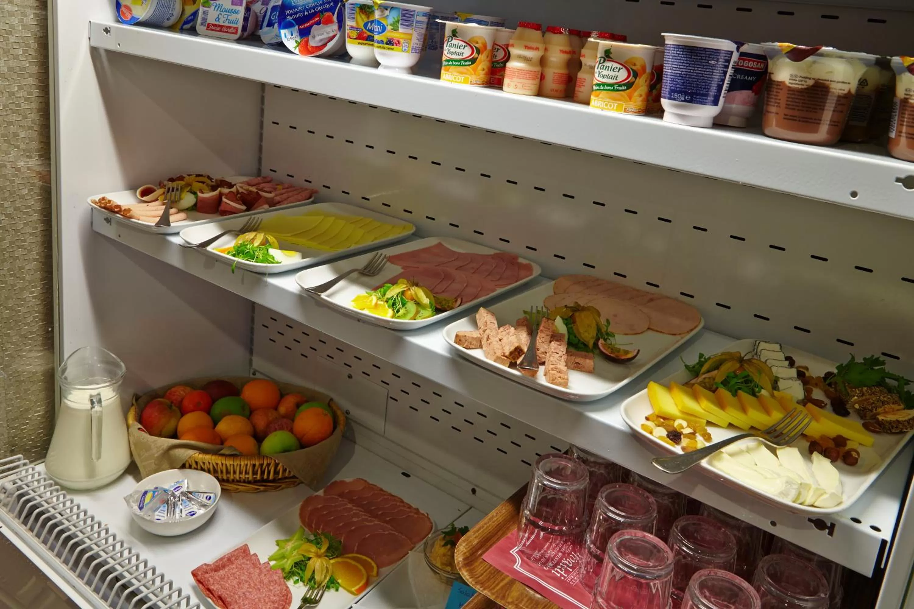 Restaurant/places to eat in Vivaldi Hotel