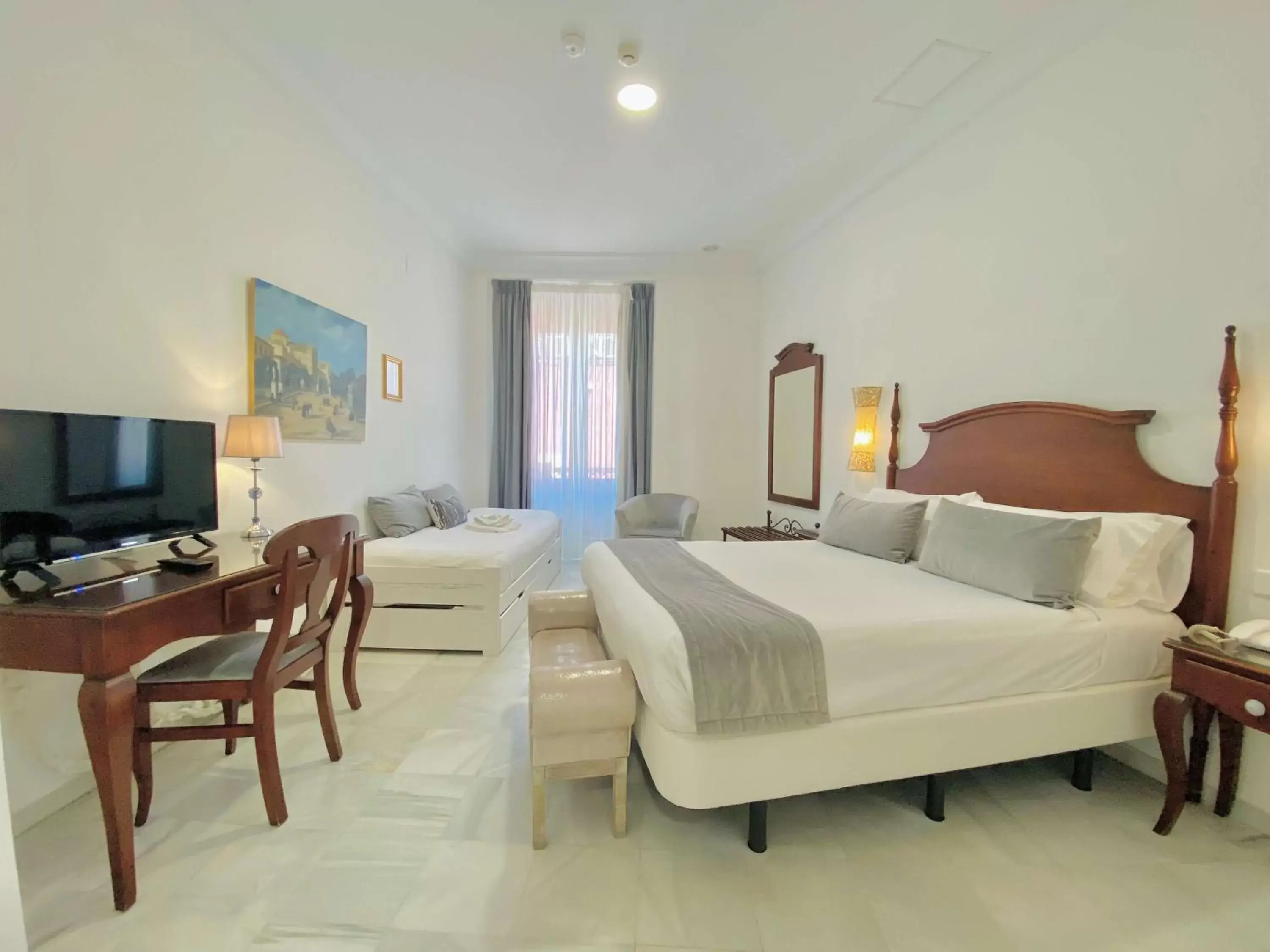 Bedroom in Hotel Las Cortes De Cádiz