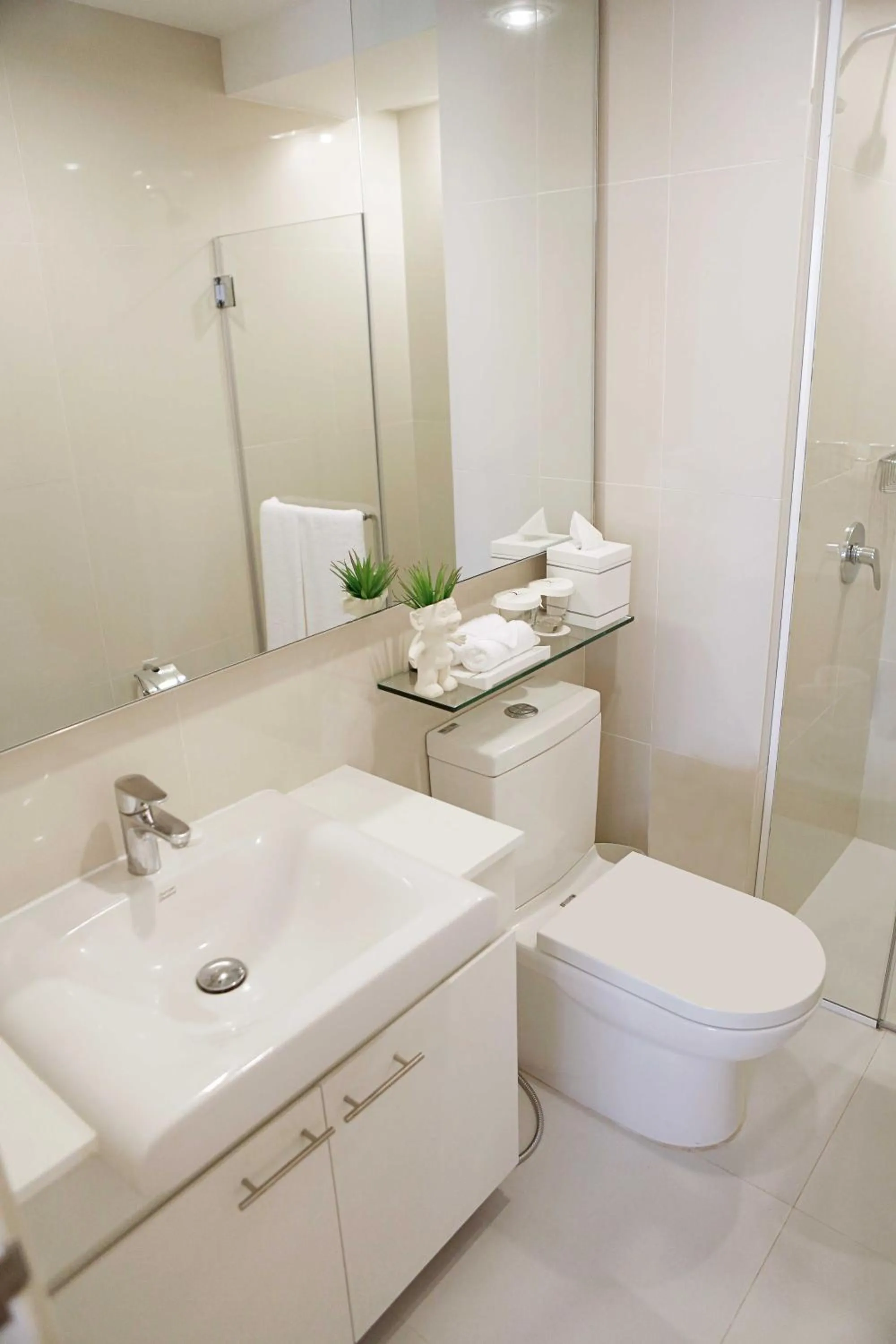 Shower in Quest Serviced Residences