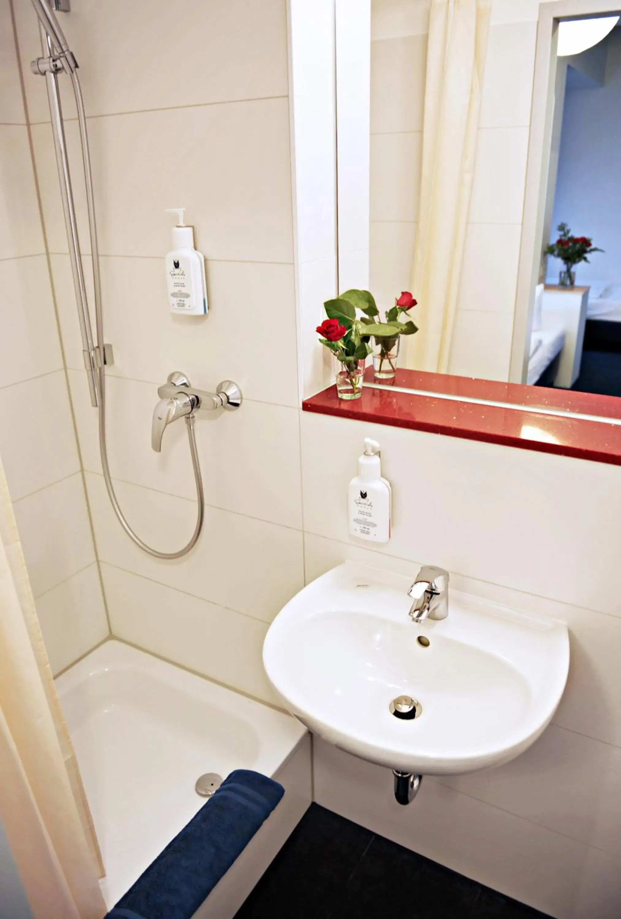 Bathroom in Hotel Transit Loft